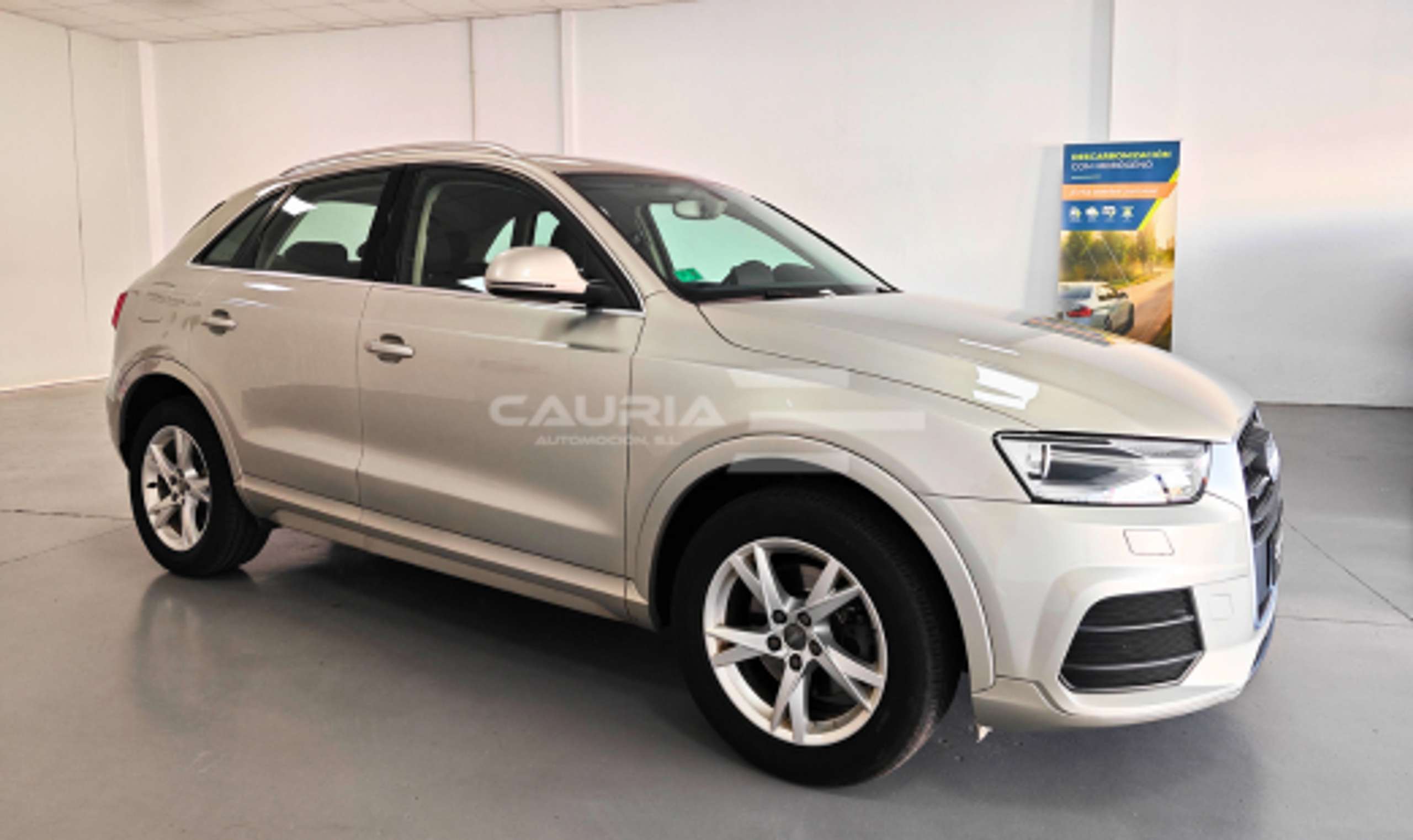 Audi - Q3