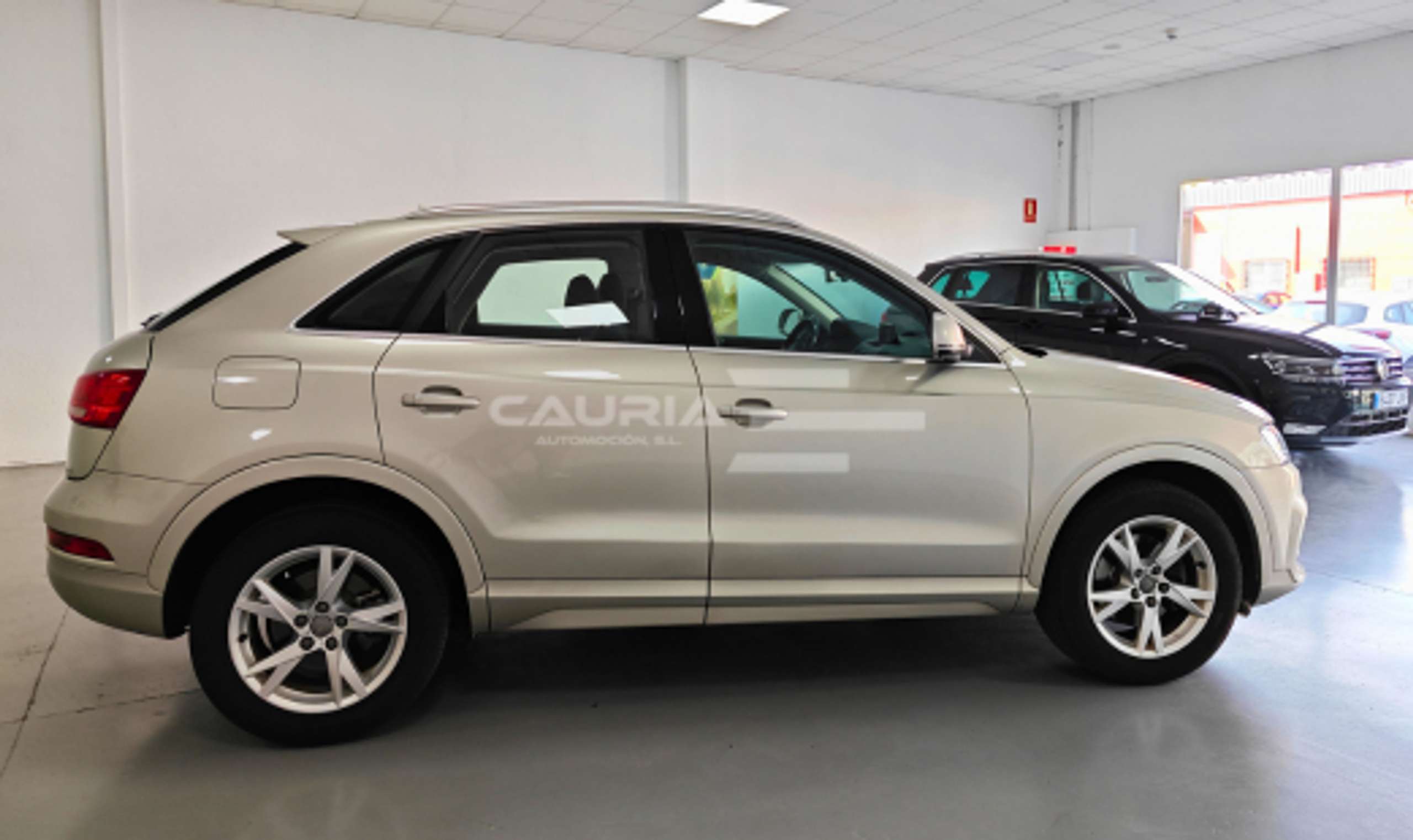 Audi - Q3