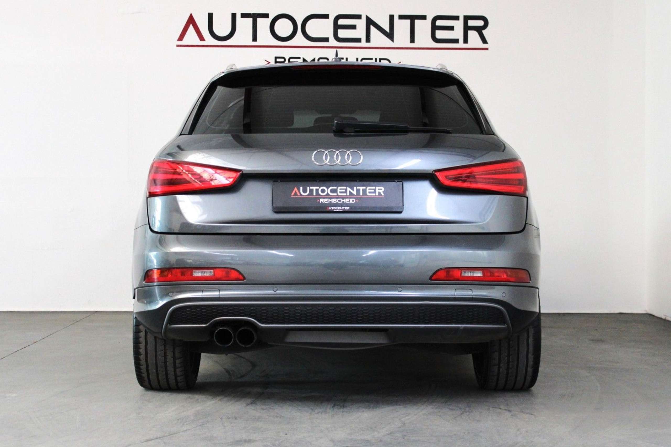 Audi - Q3