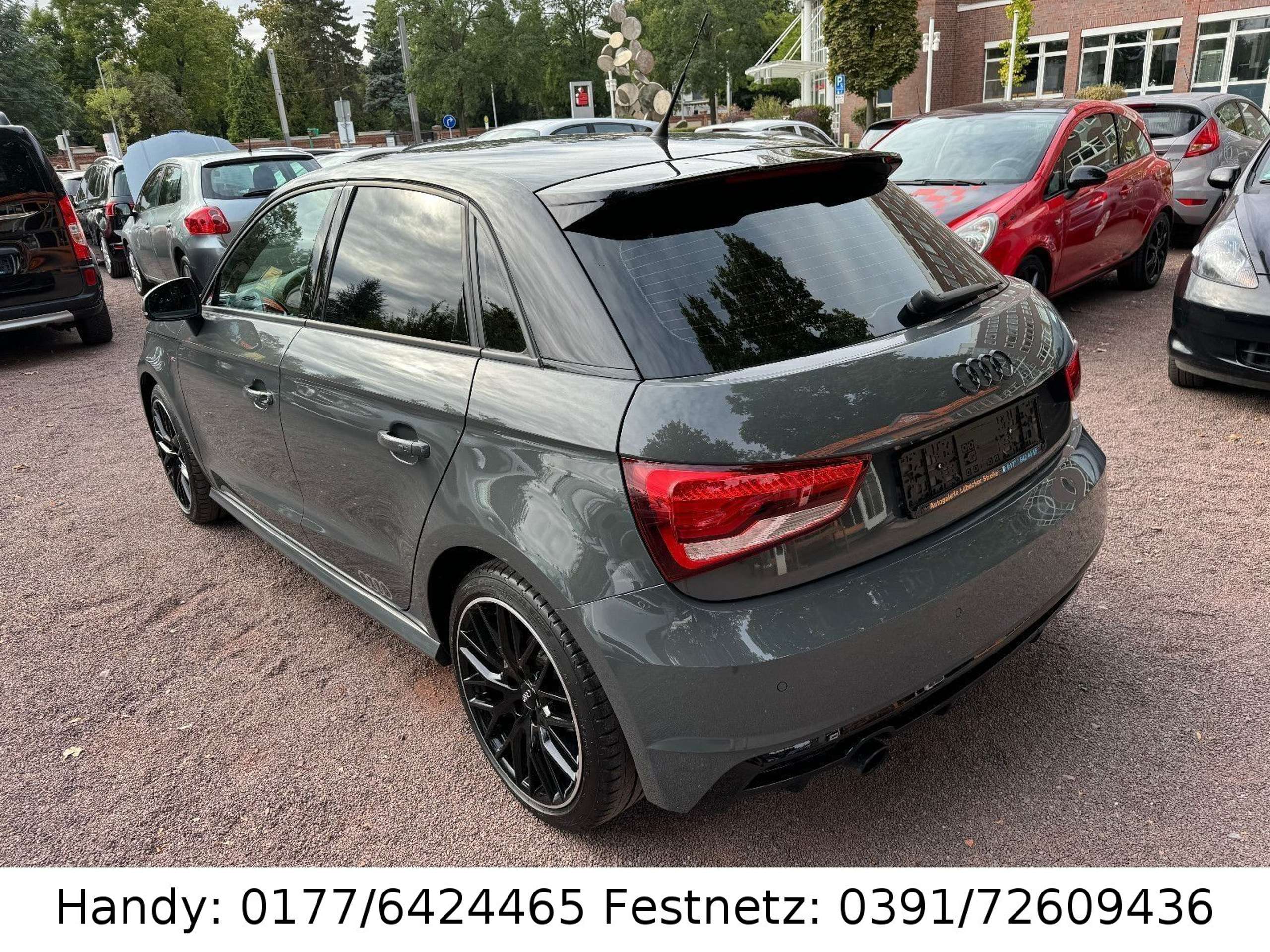 Audi - A1