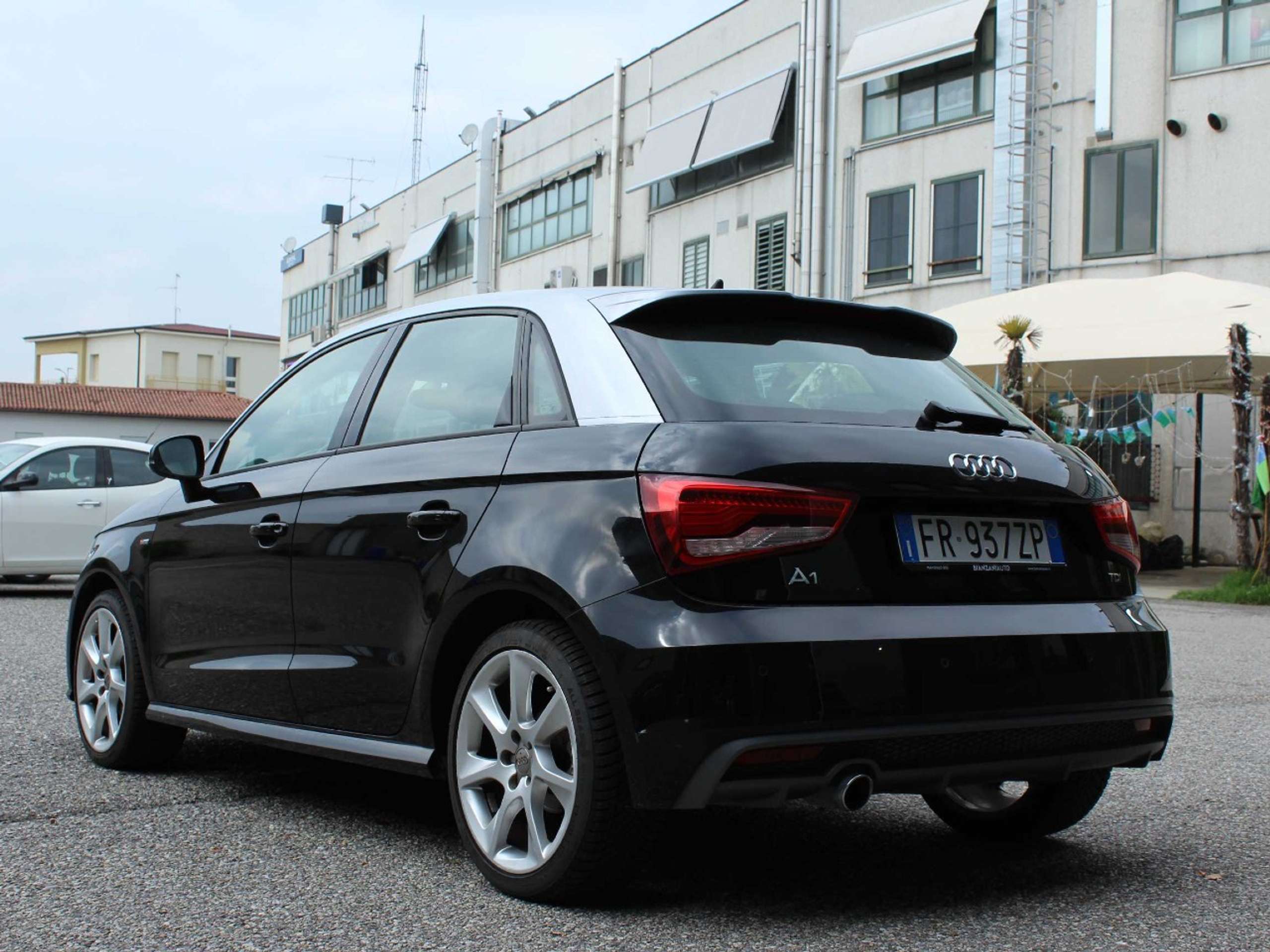 Audi - A1