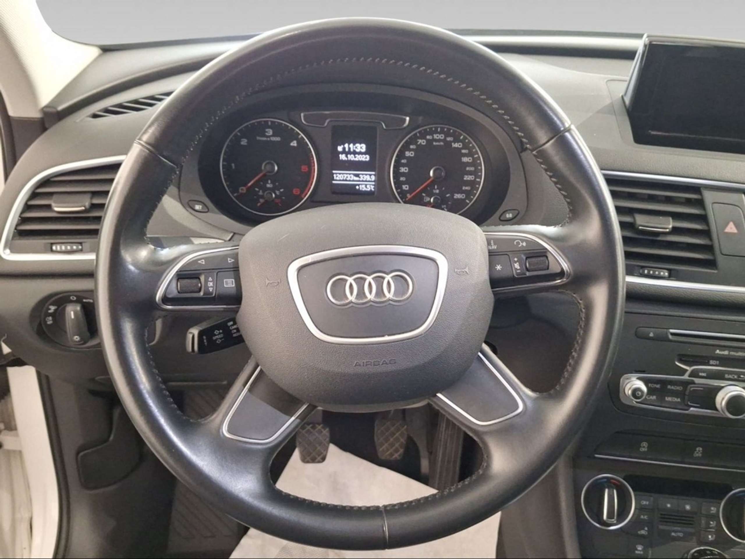 Audi - Q3