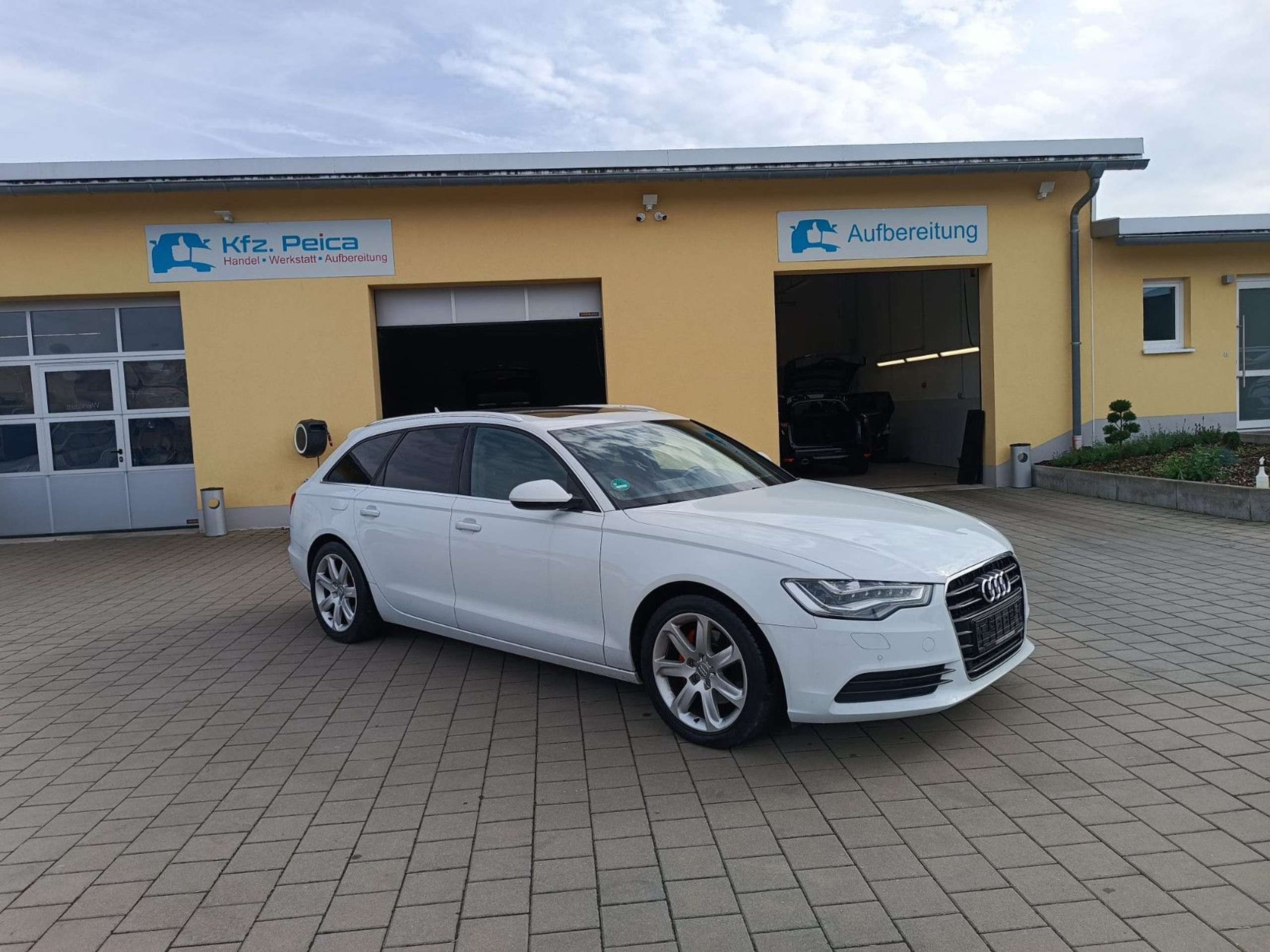 Audi - A6