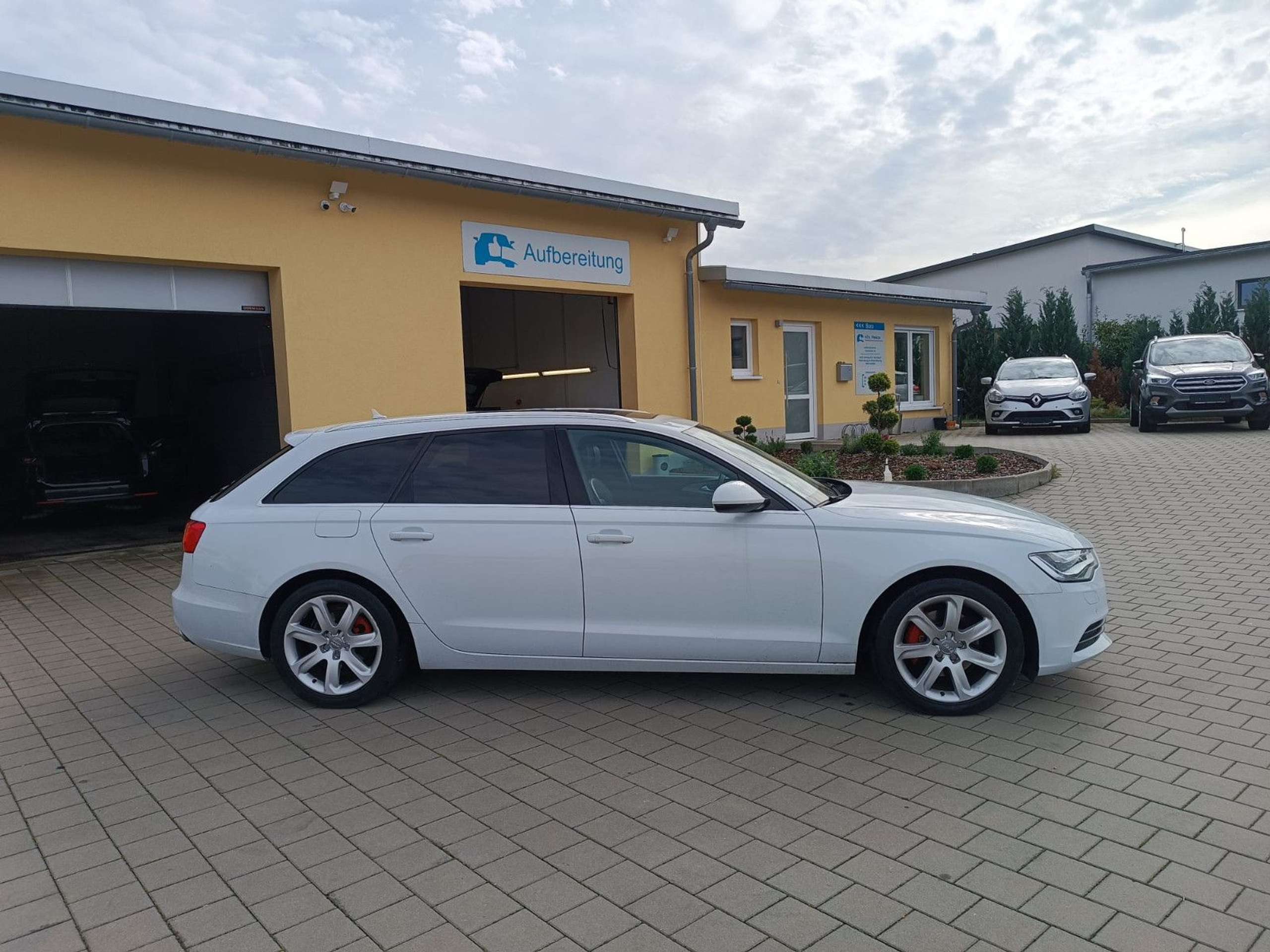 Audi - A6