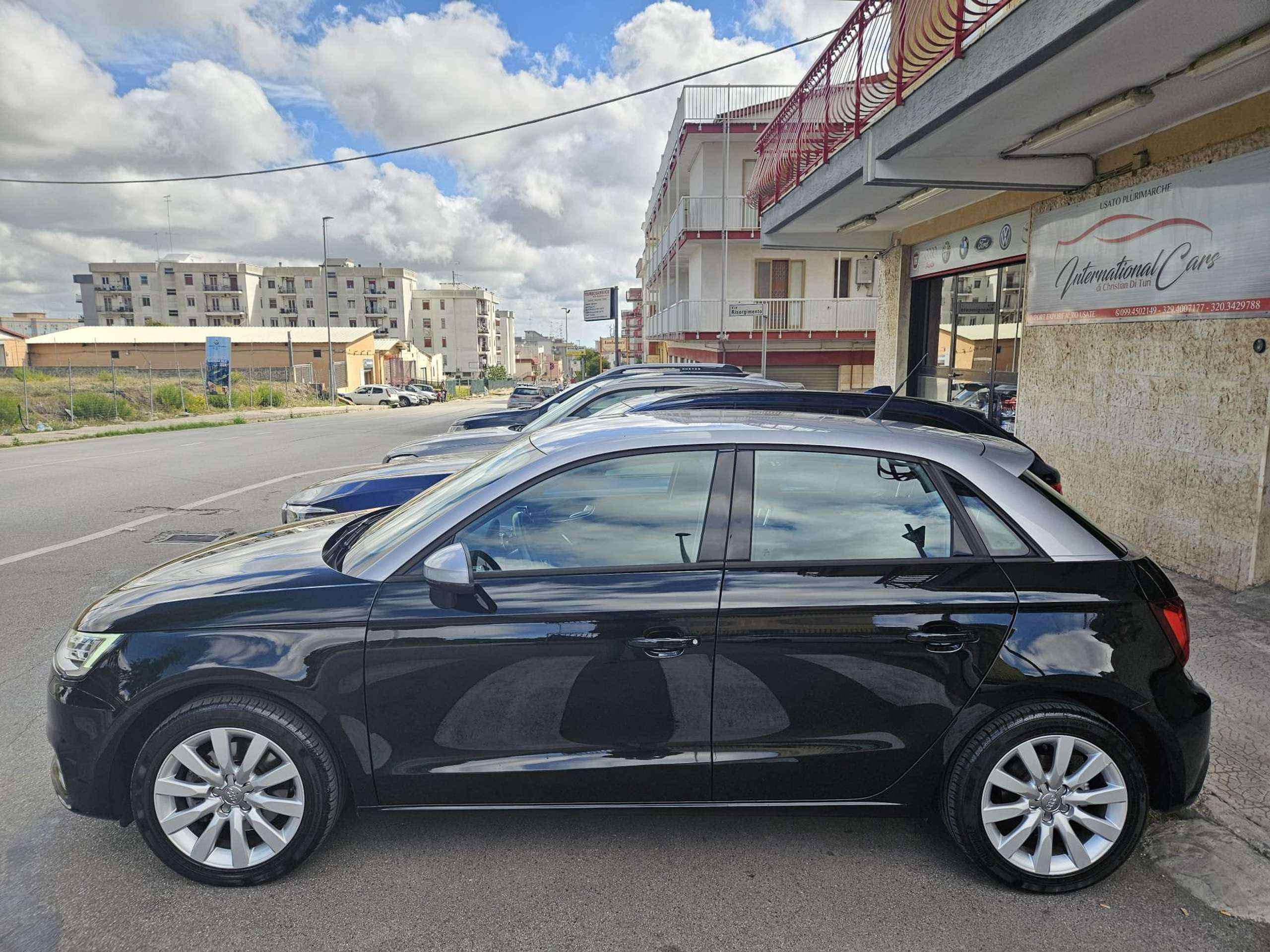 Audi - A1