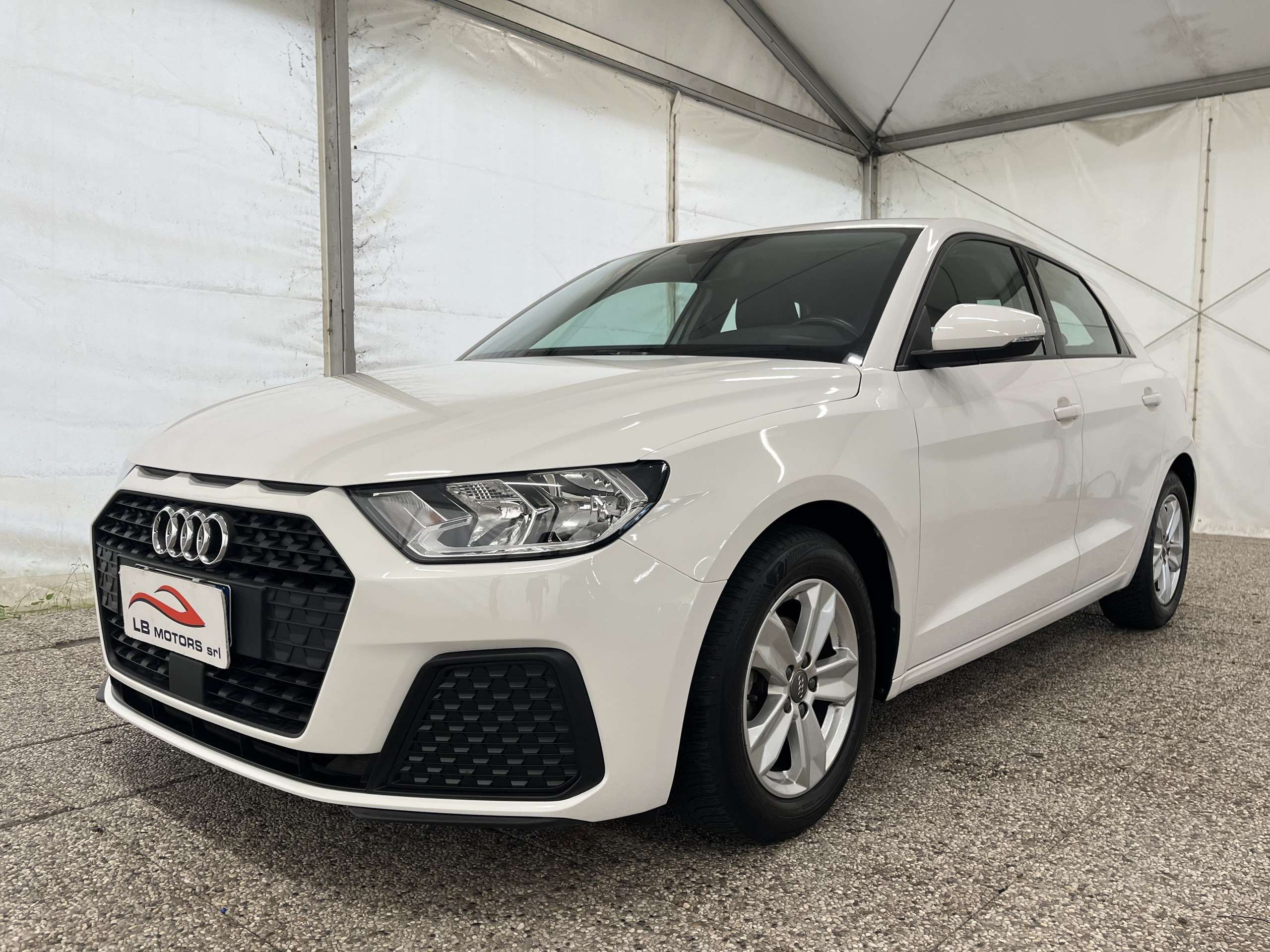 Audi - A1