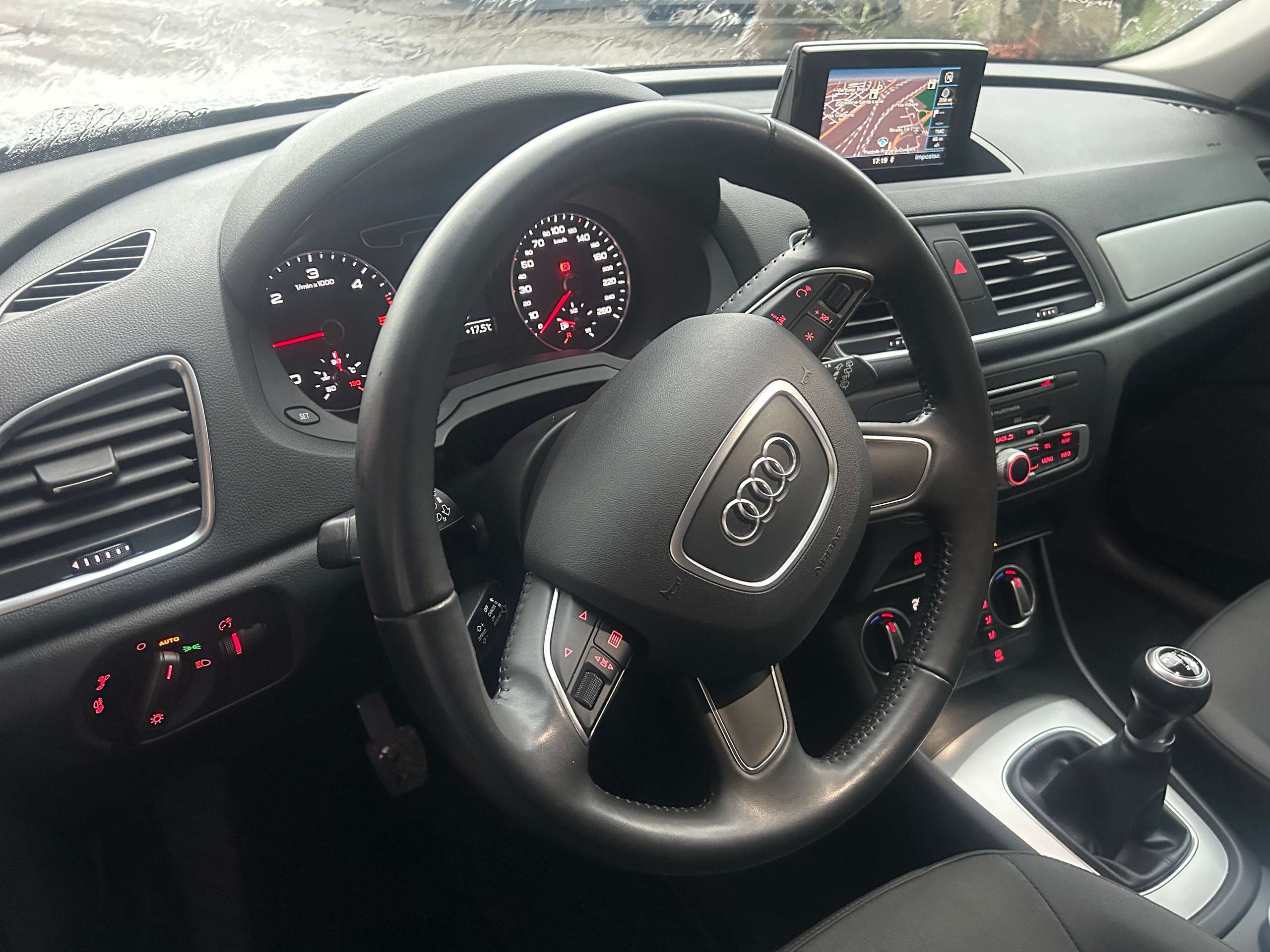 Audi - Q3