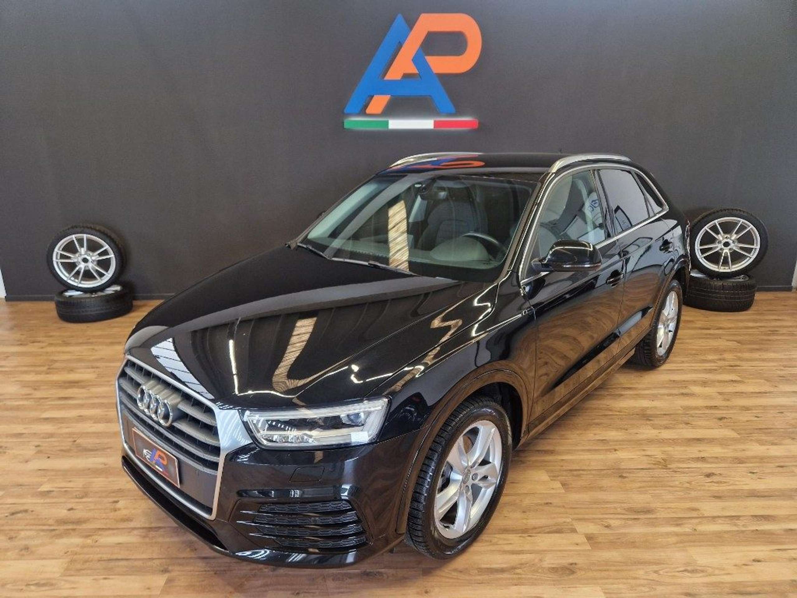 Audi - Q3