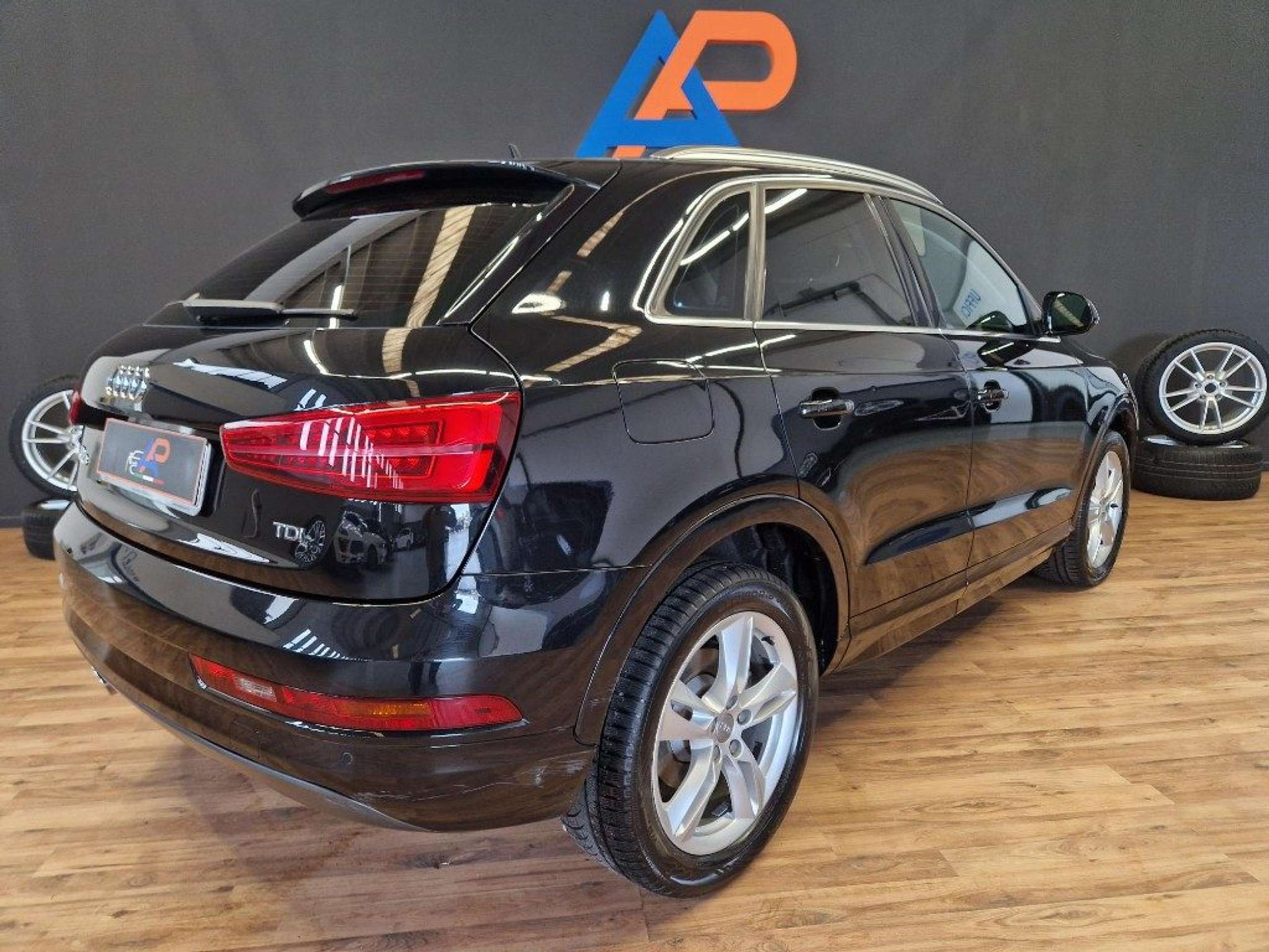 Audi - Q3