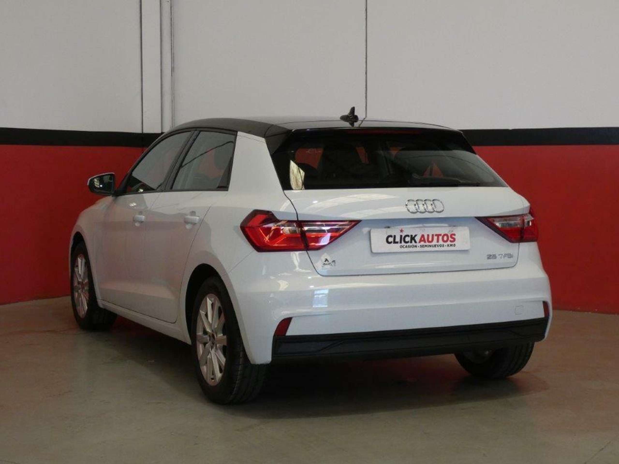 Audi - A1