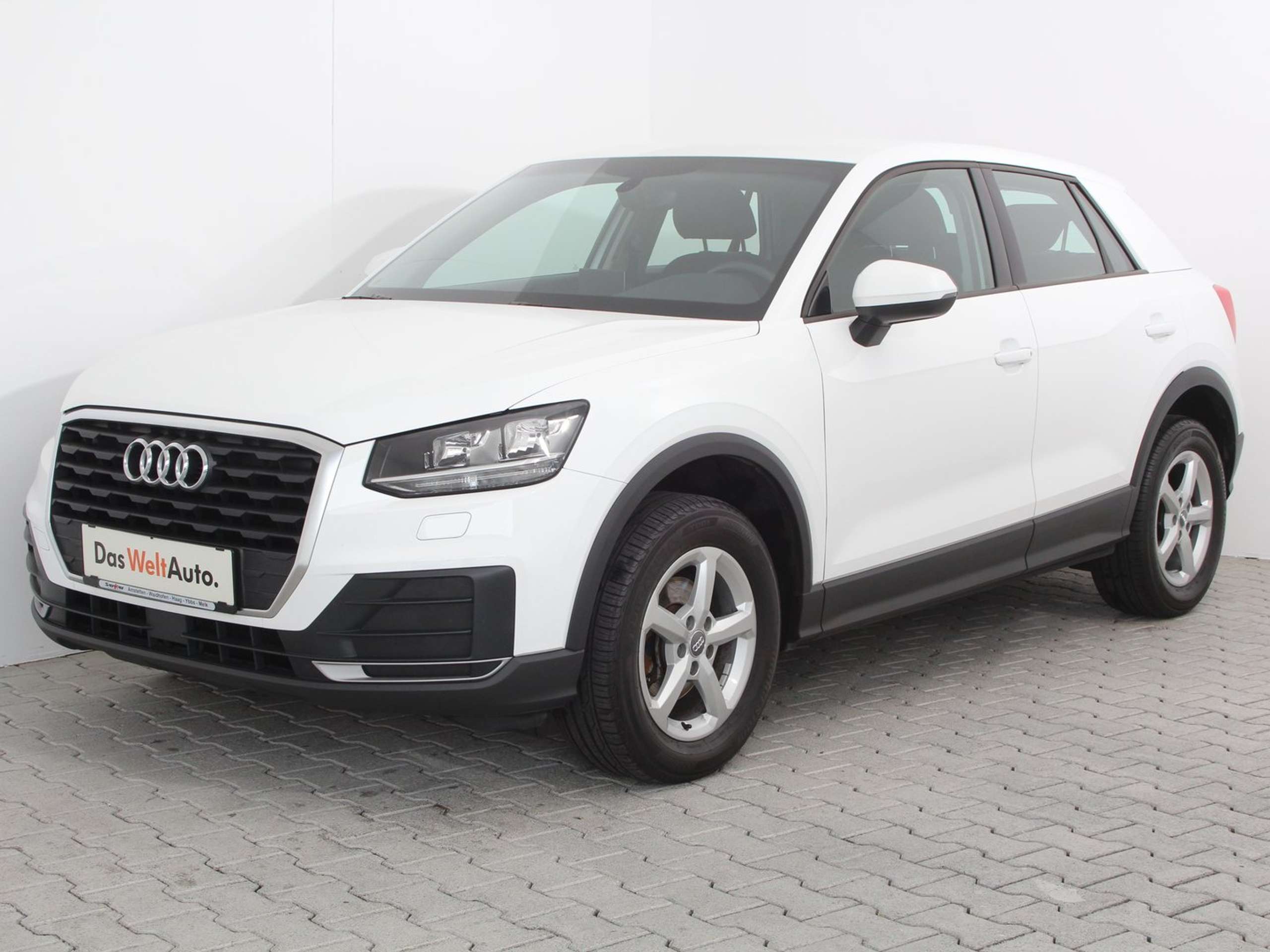 Audi - Q2