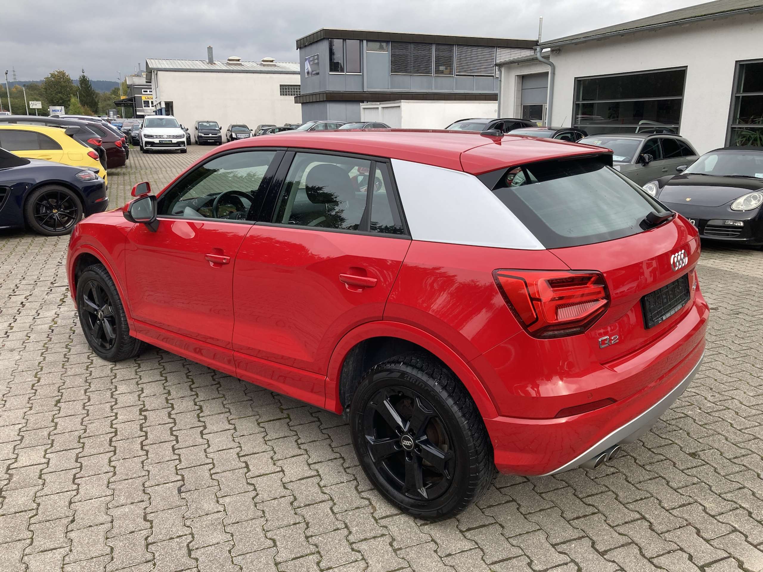 Audi - Q2