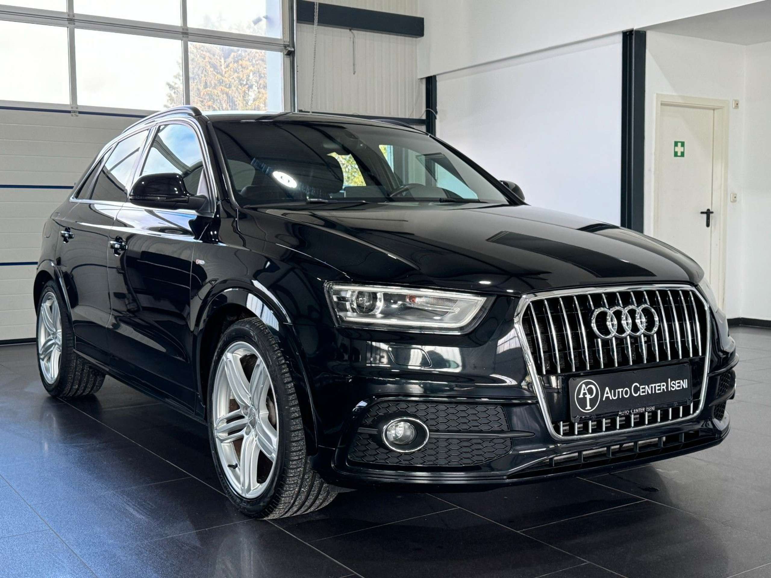 Audi - Q3