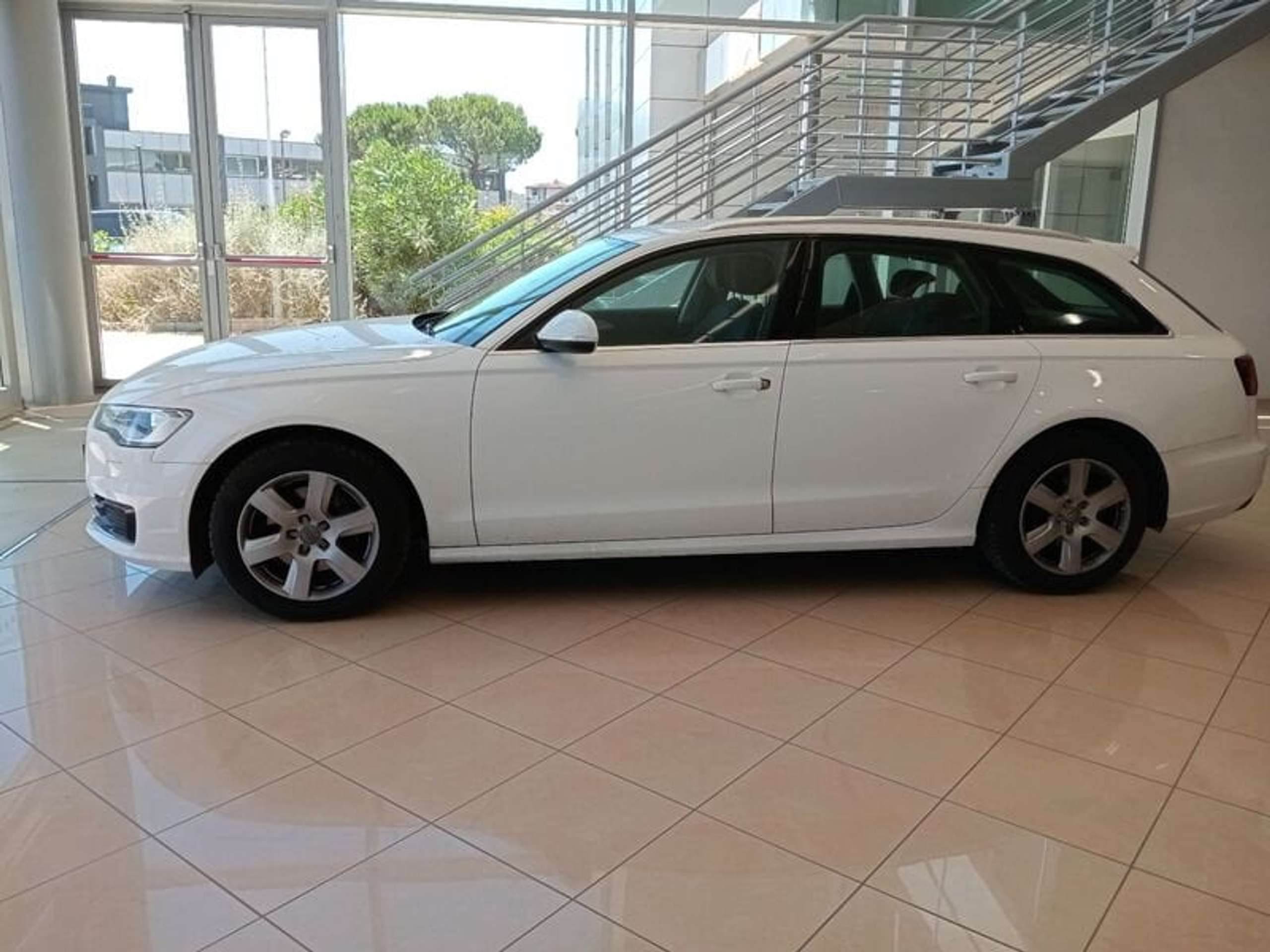 Audi - A6