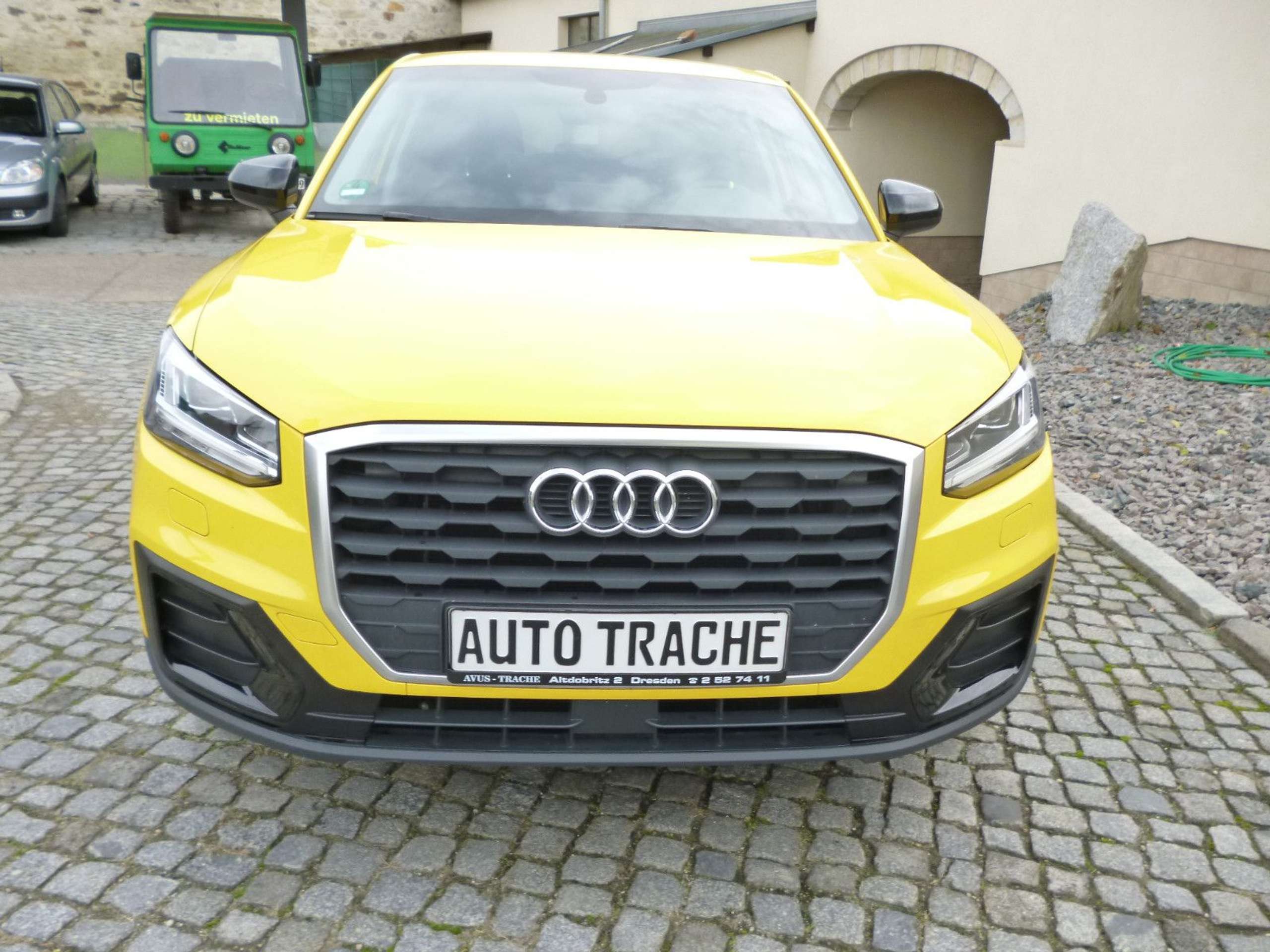 Audi - Q2