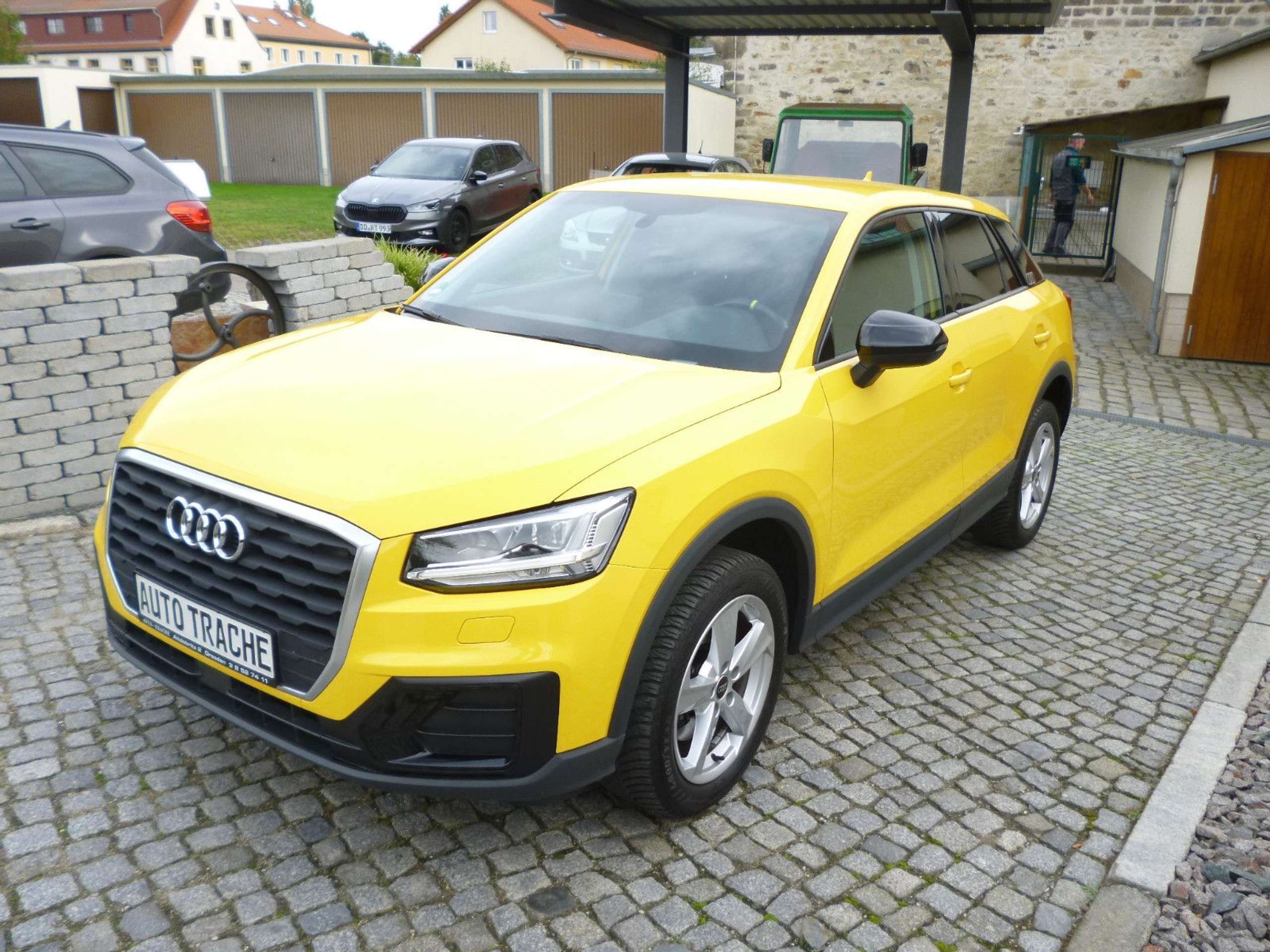 Audi - Q2