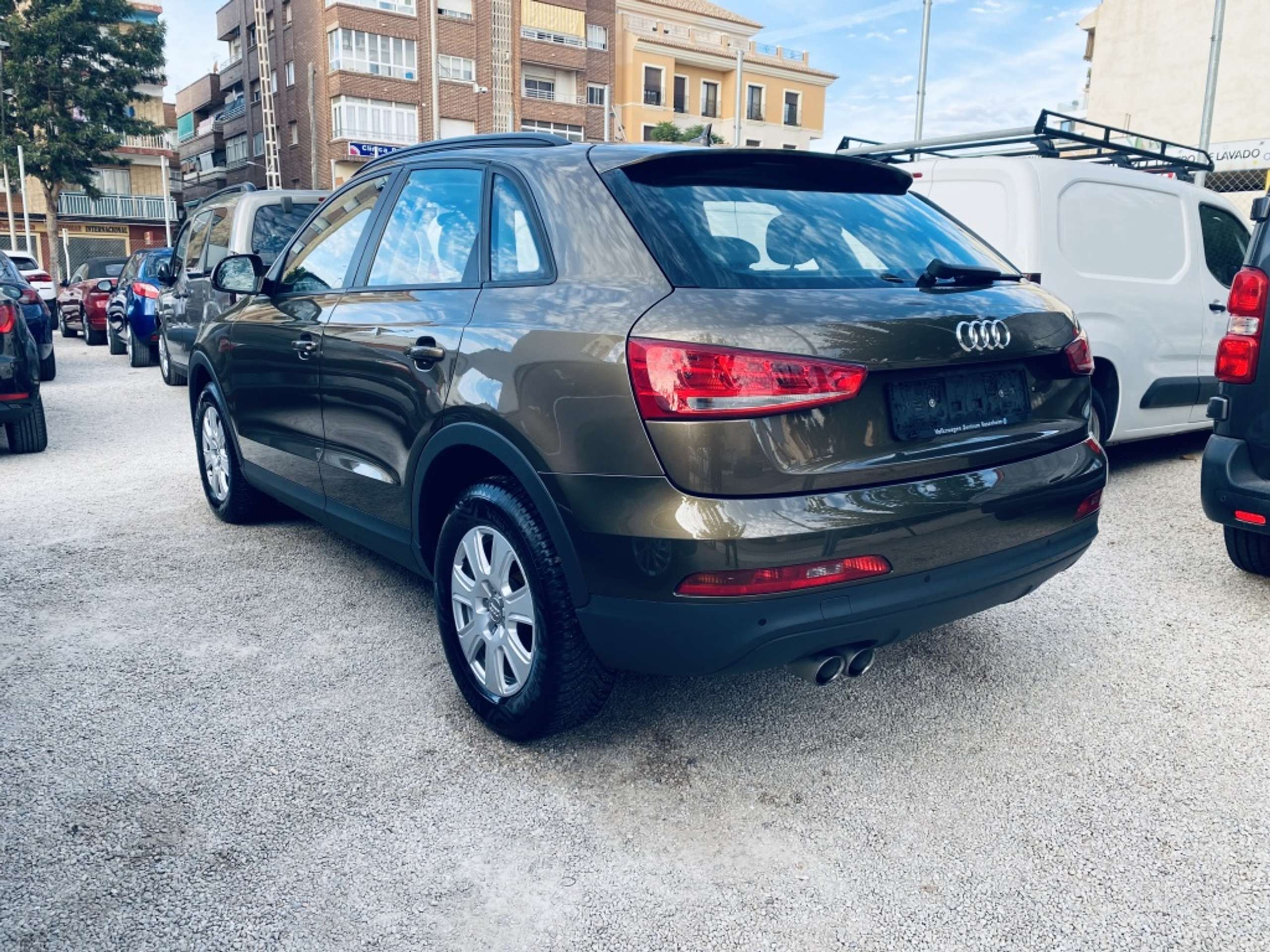 Audi - Q3