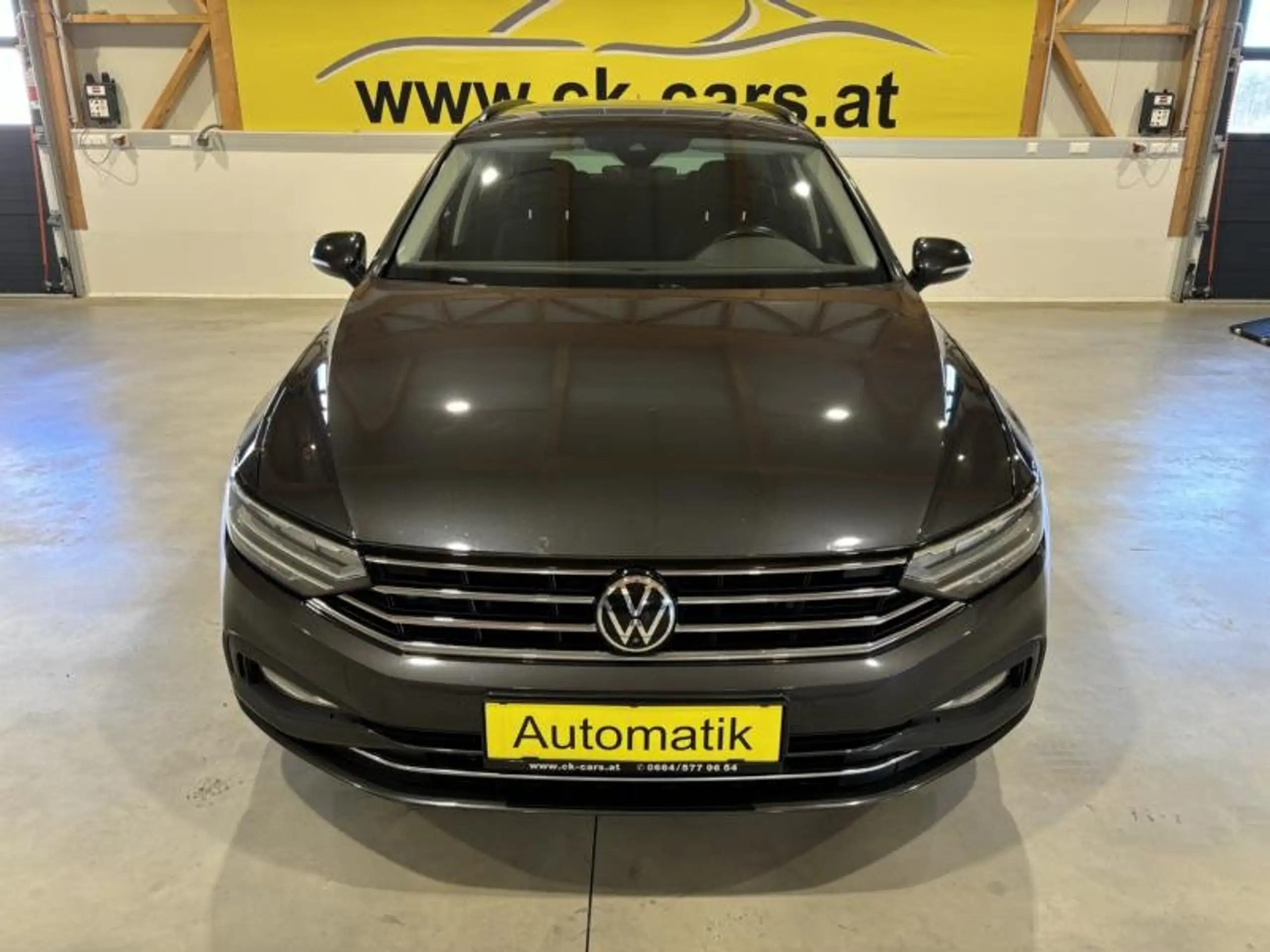 Volkswagen - Passat Variant