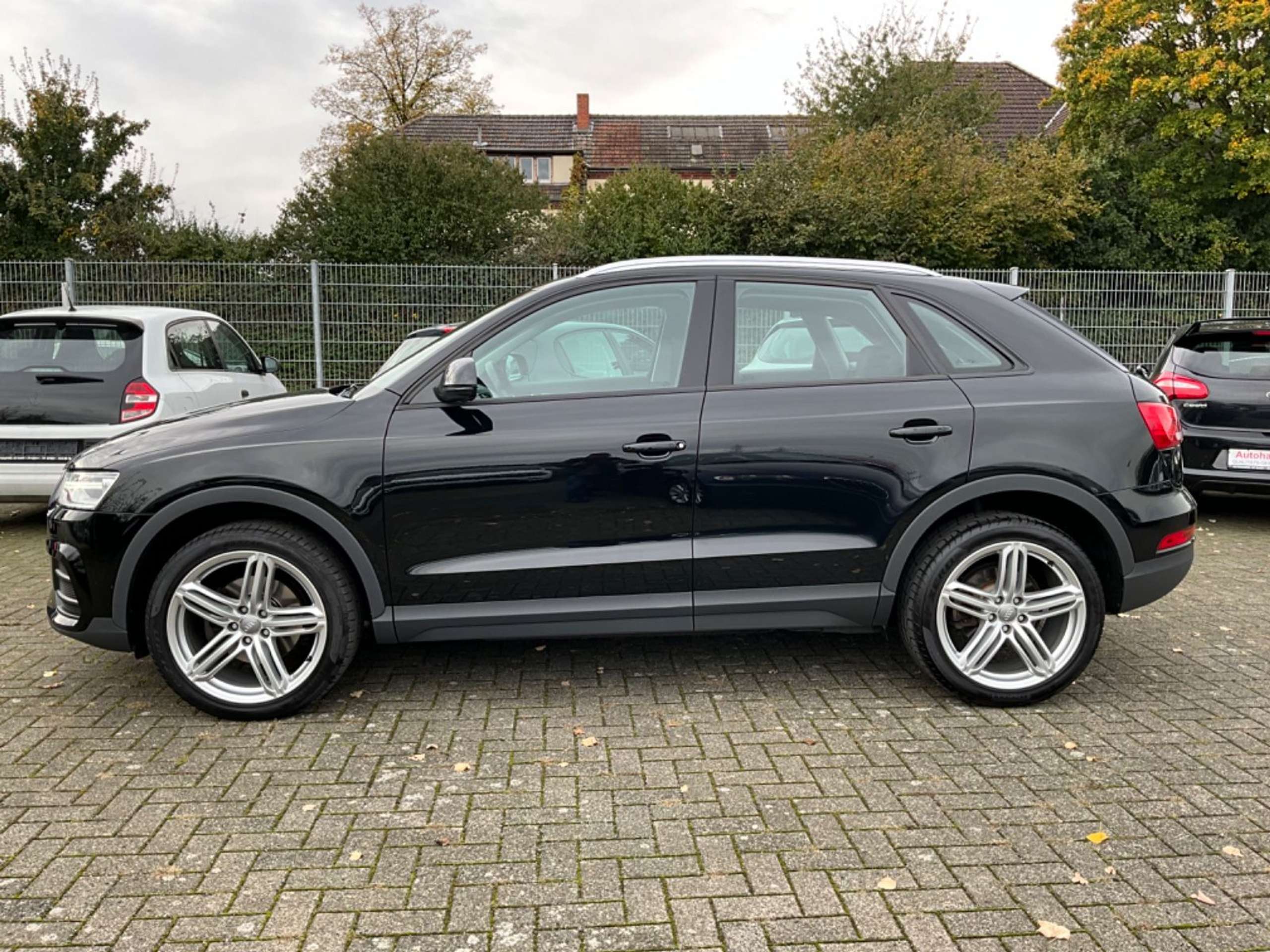 Audi - Q3