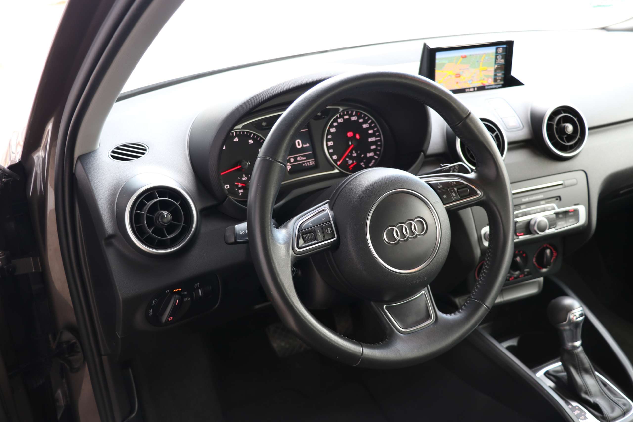 Audi - A1