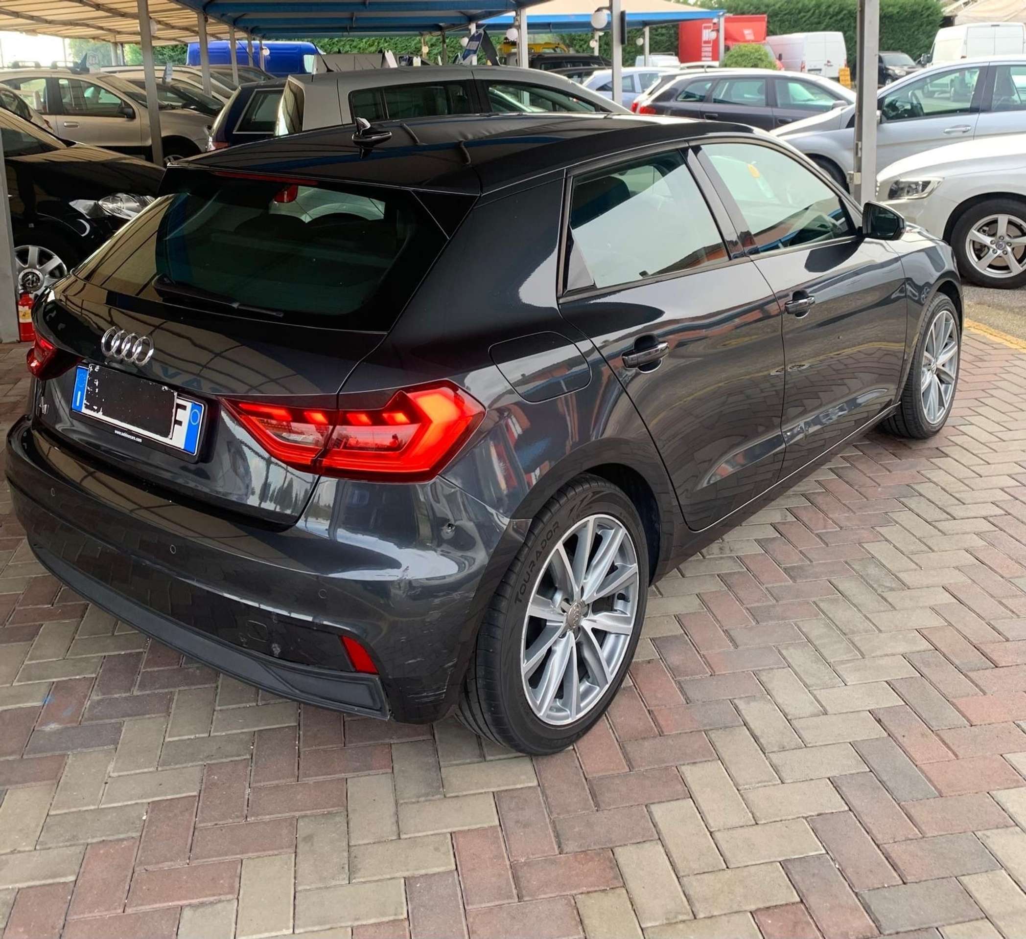 Audi - A1