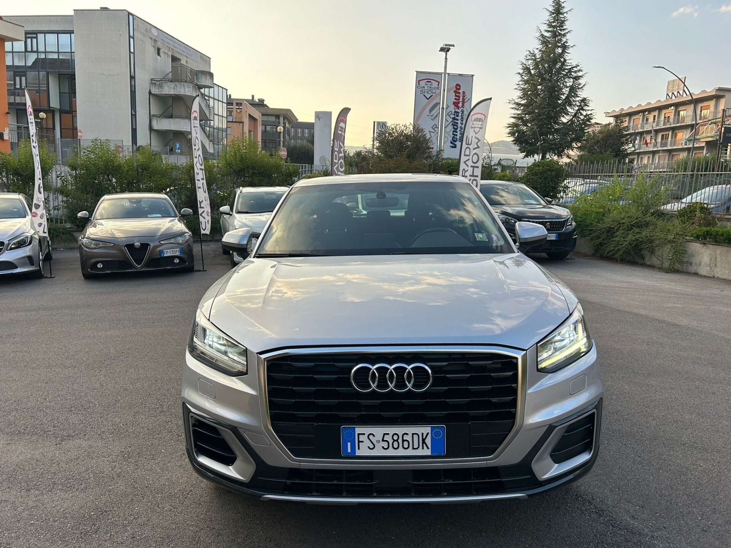 Audi - Q2