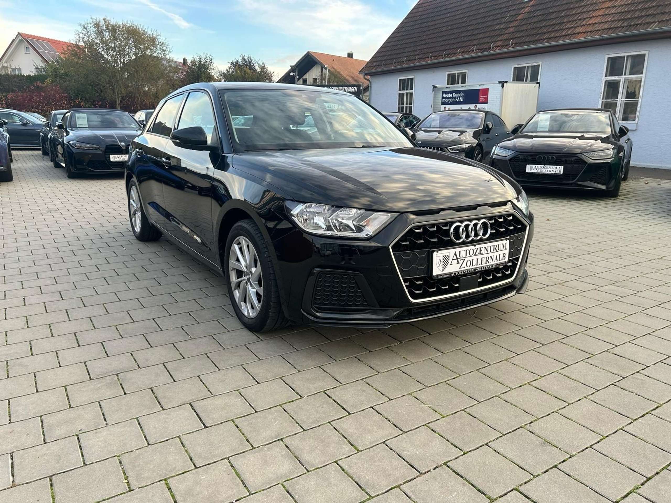 Audi - A1