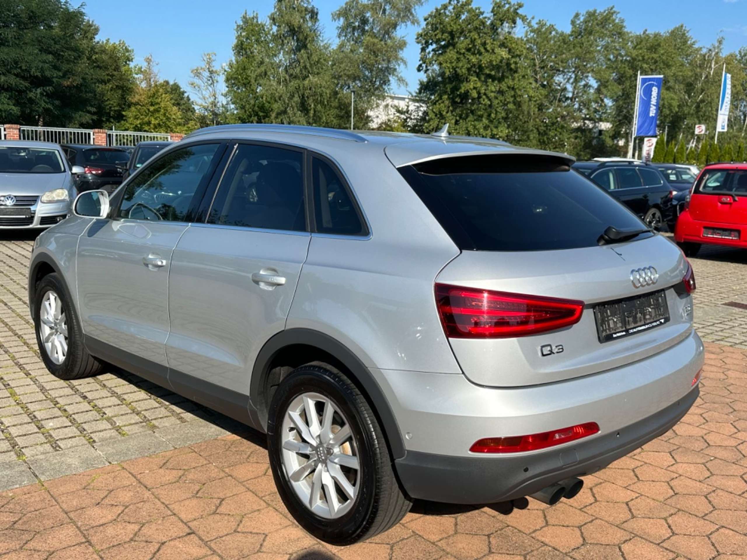 Audi - Q3