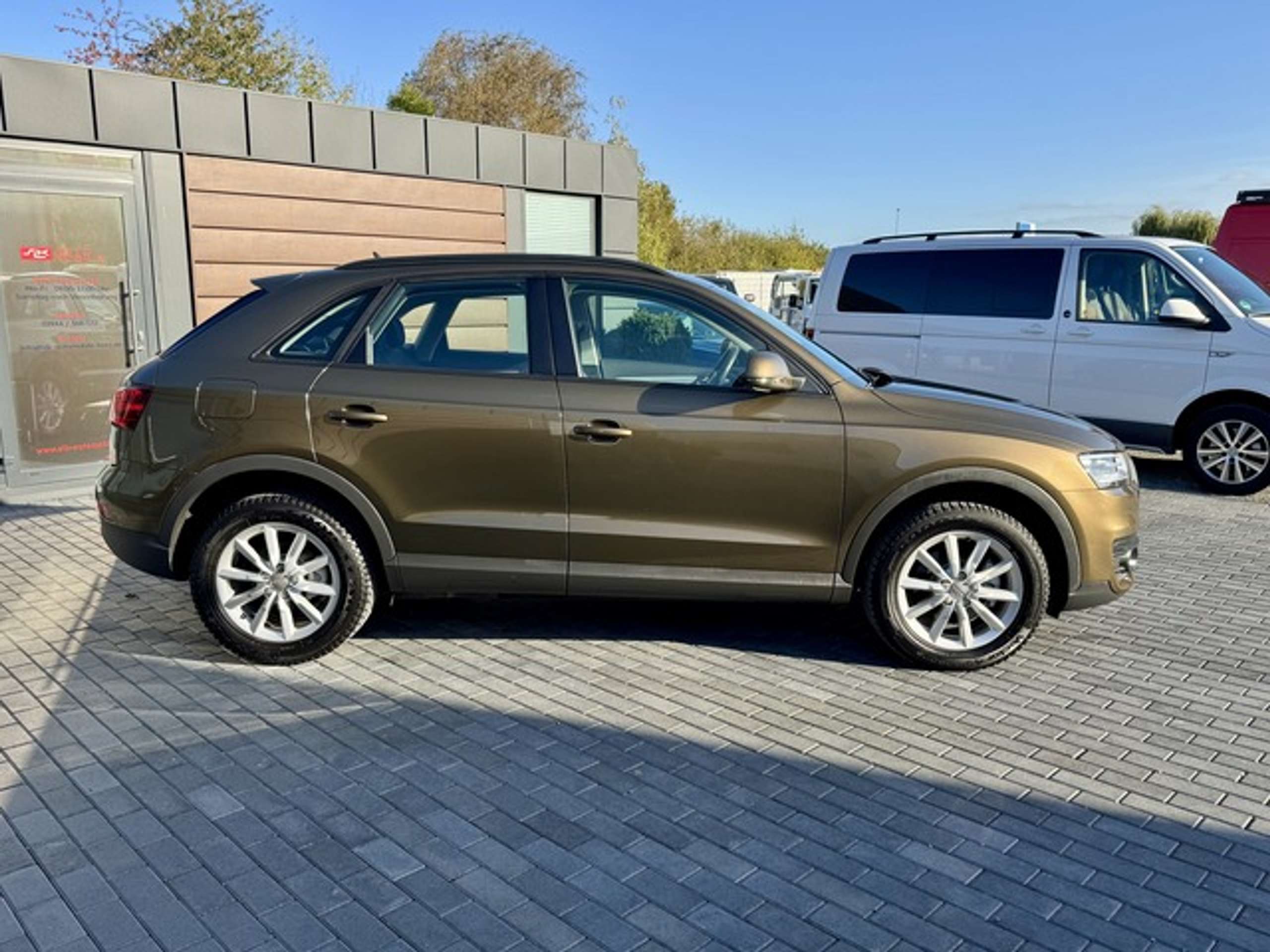 Audi - Q3