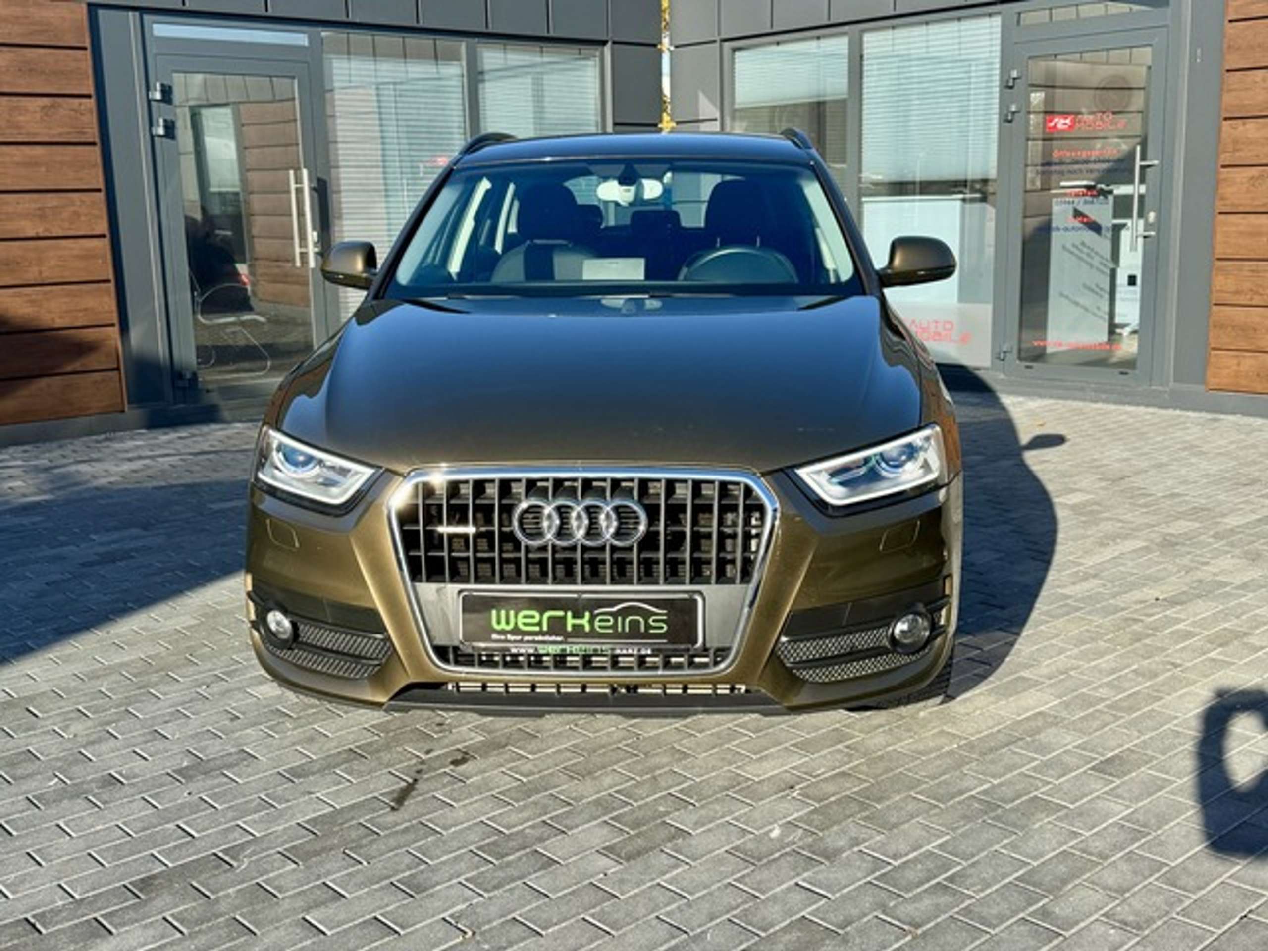 Audi - Q3