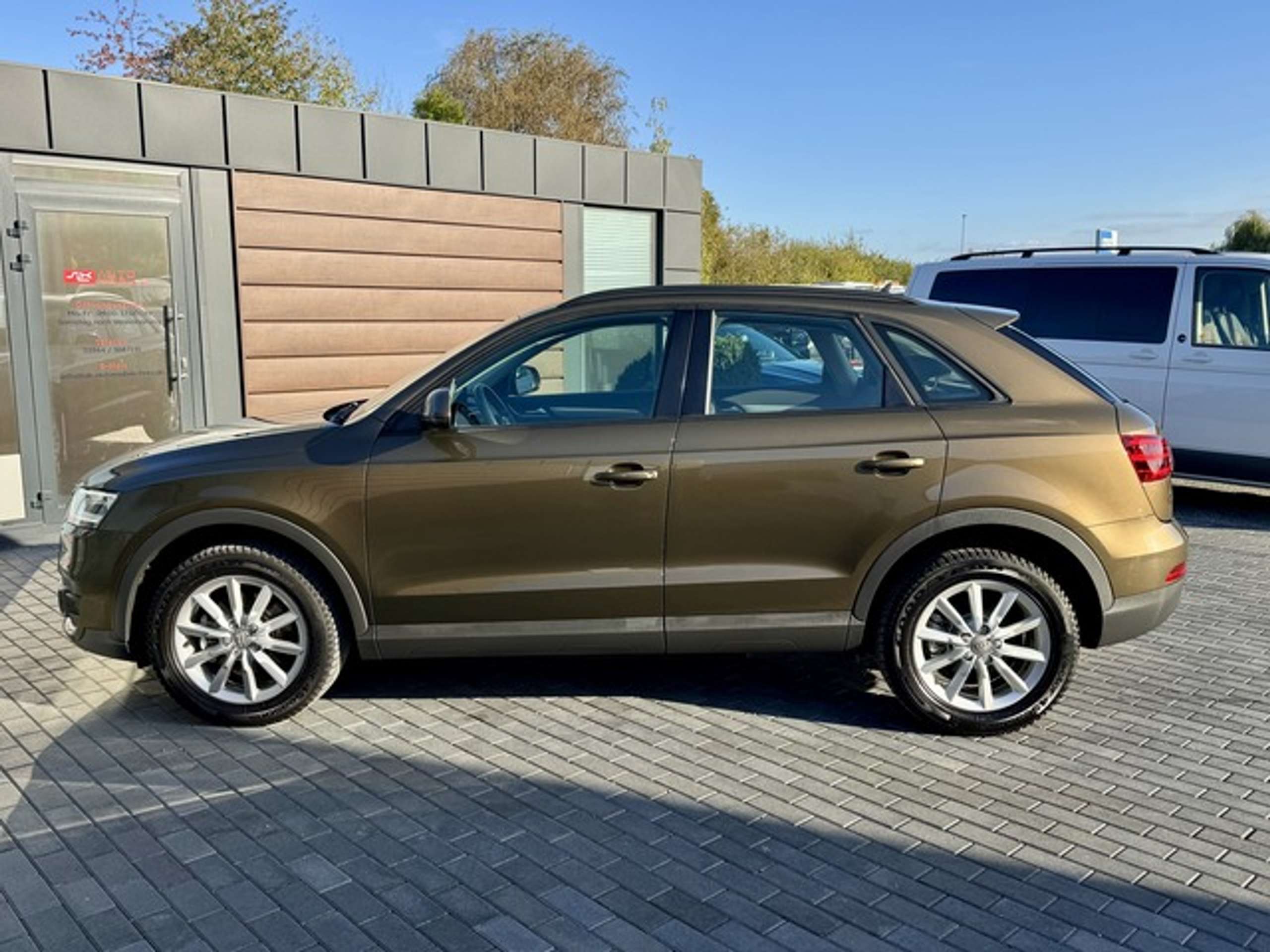 Audi - Q3