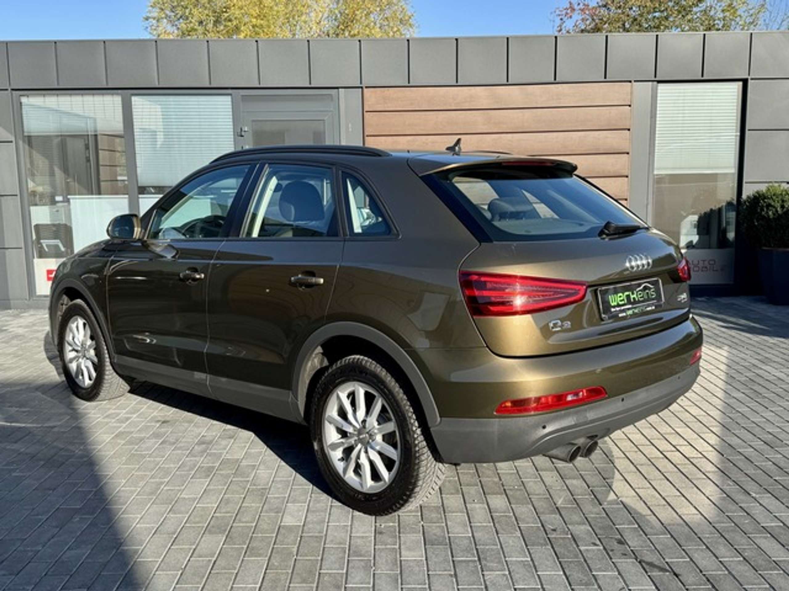 Audi - Q3