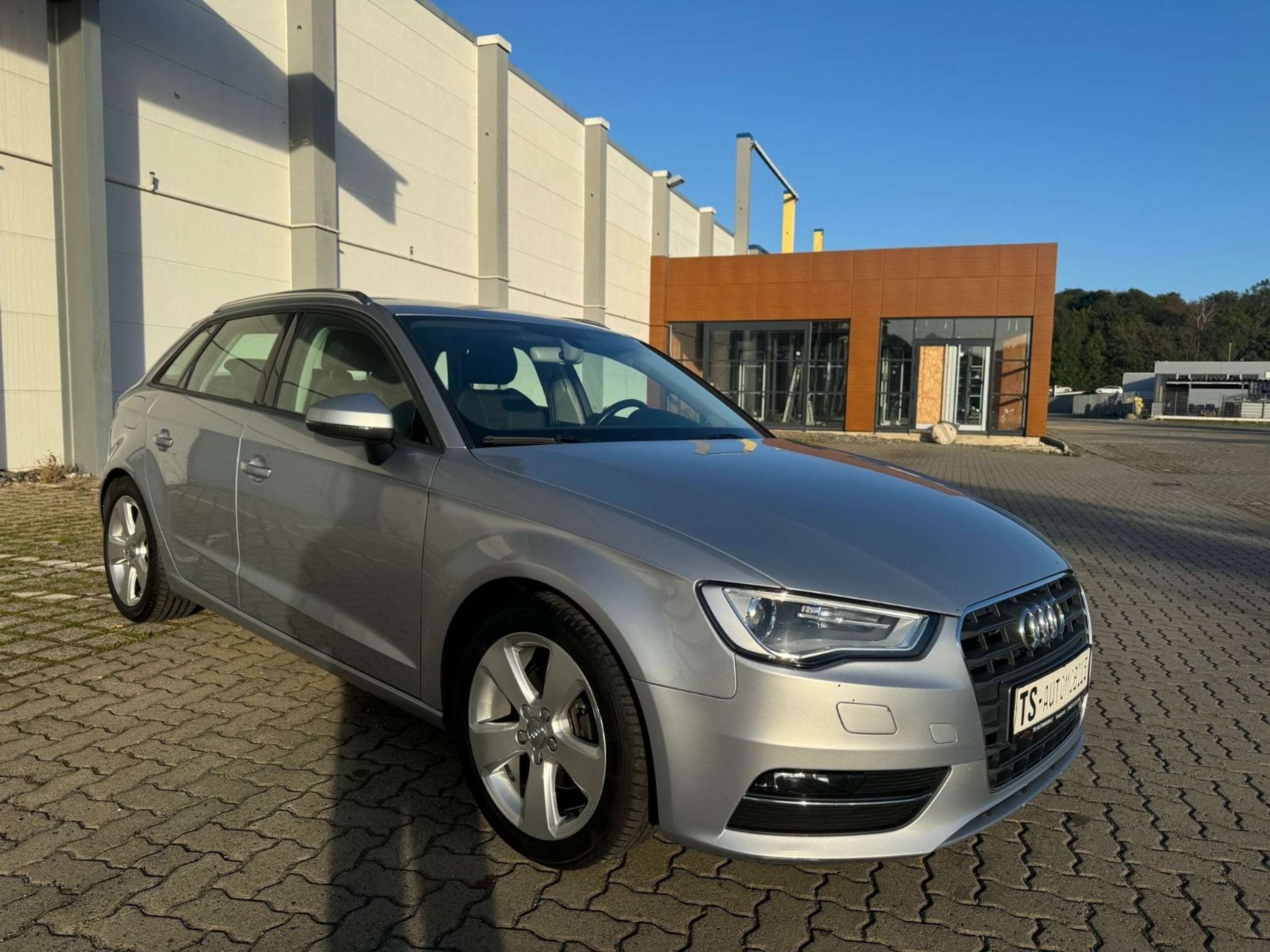 Audi - A3