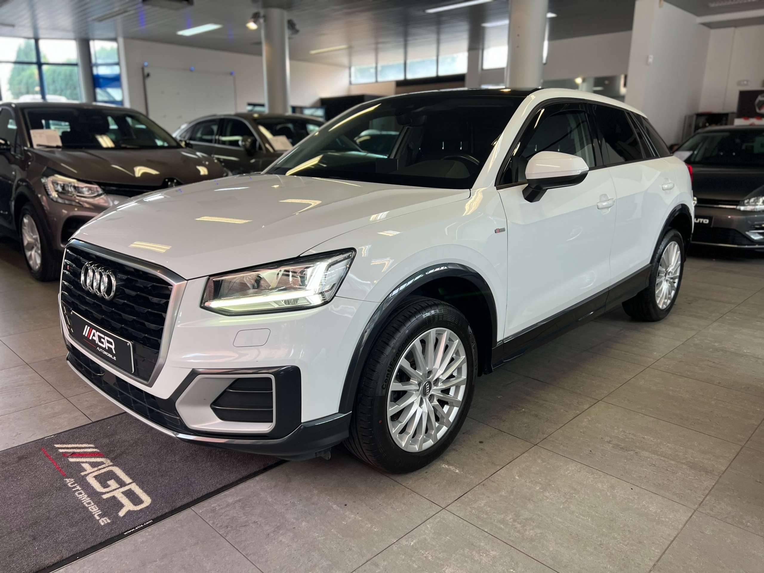 Audi - Q2