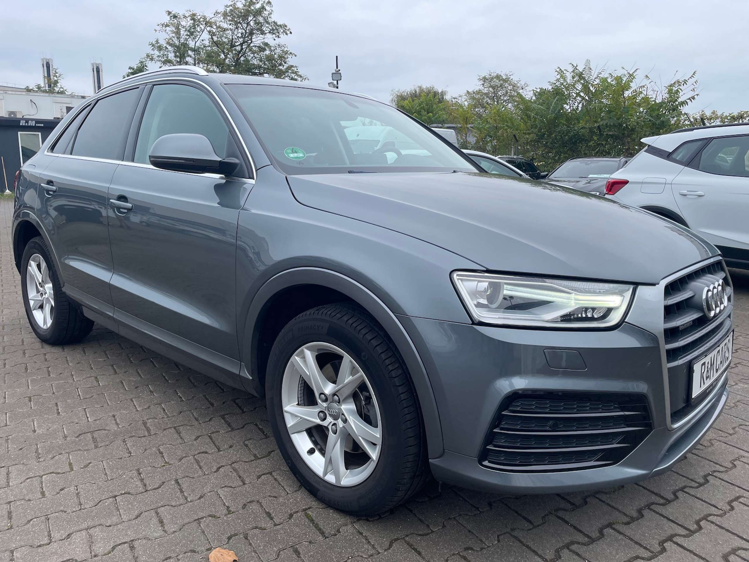 Audi - Q3