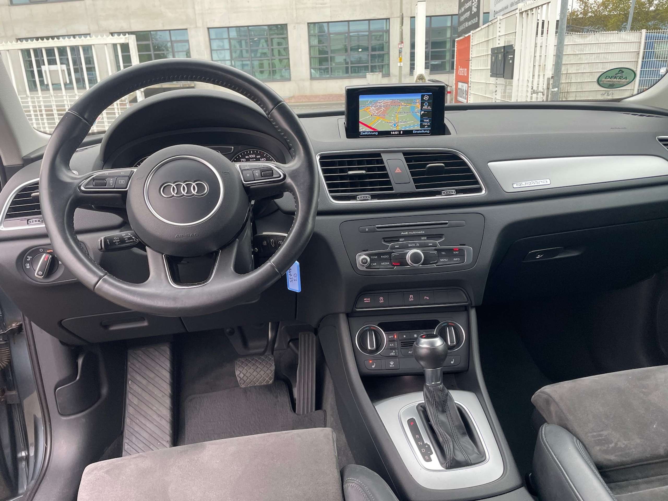 Audi - Q3