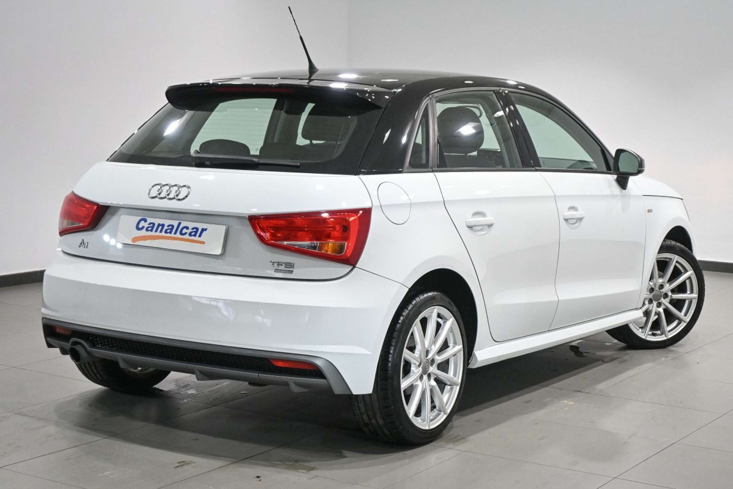 Audi - A1