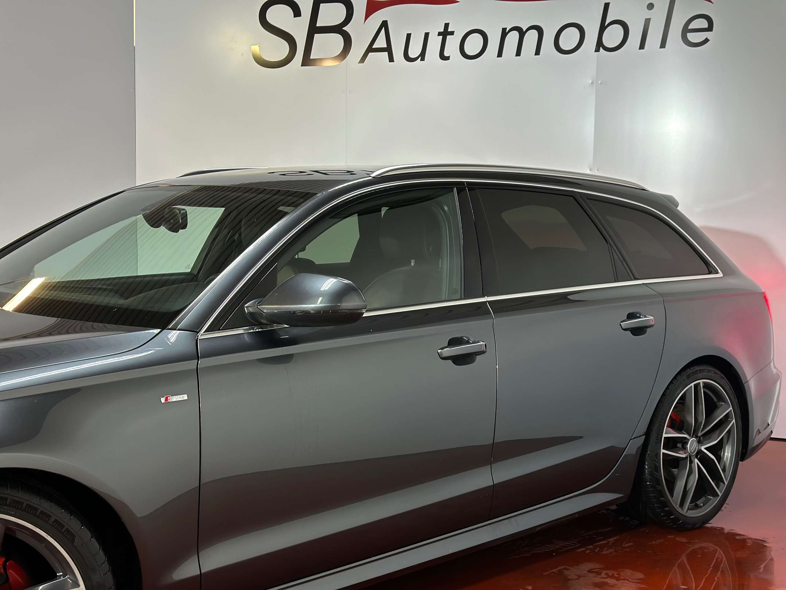 Audi - A6