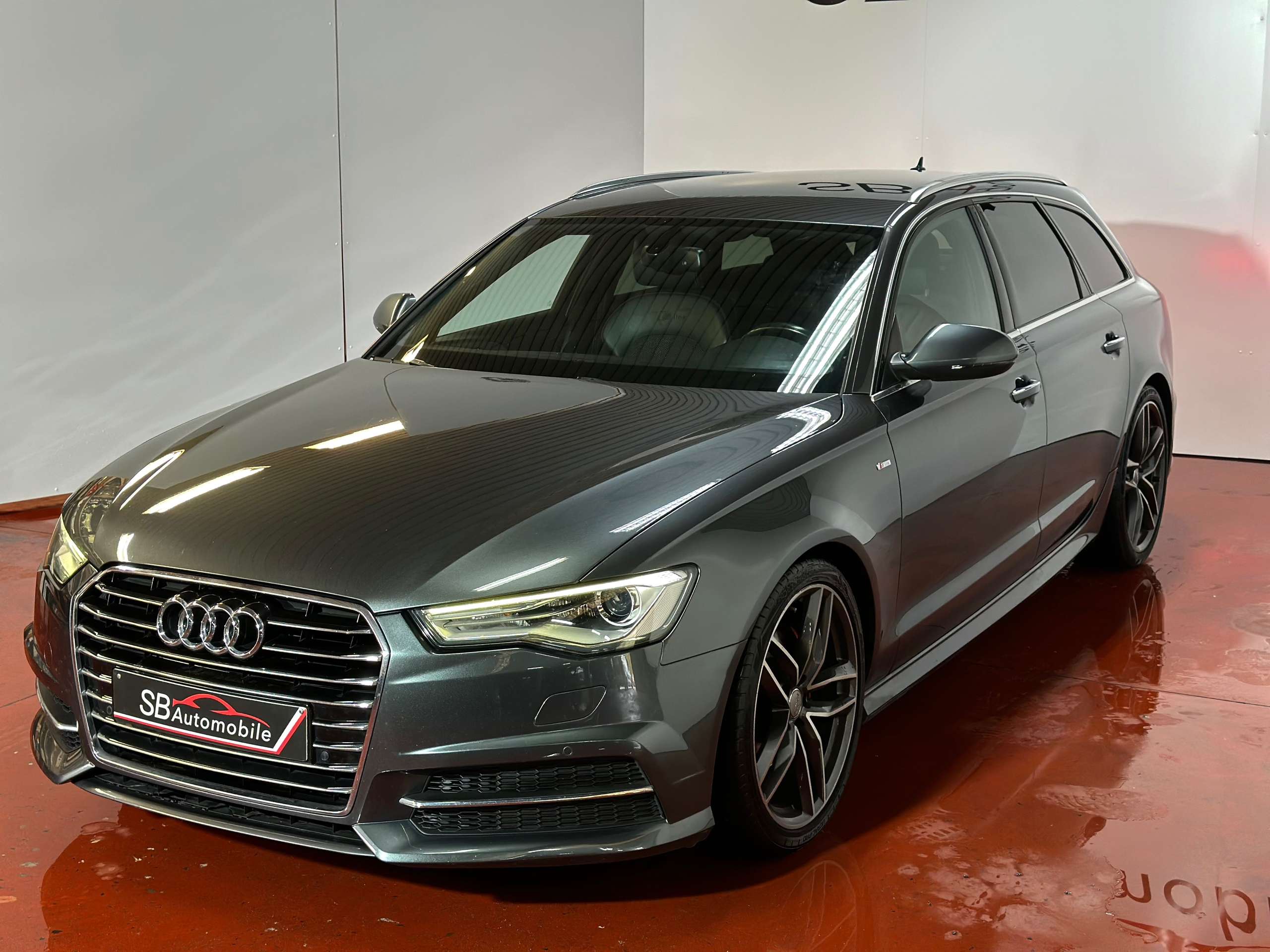 Audi - A6