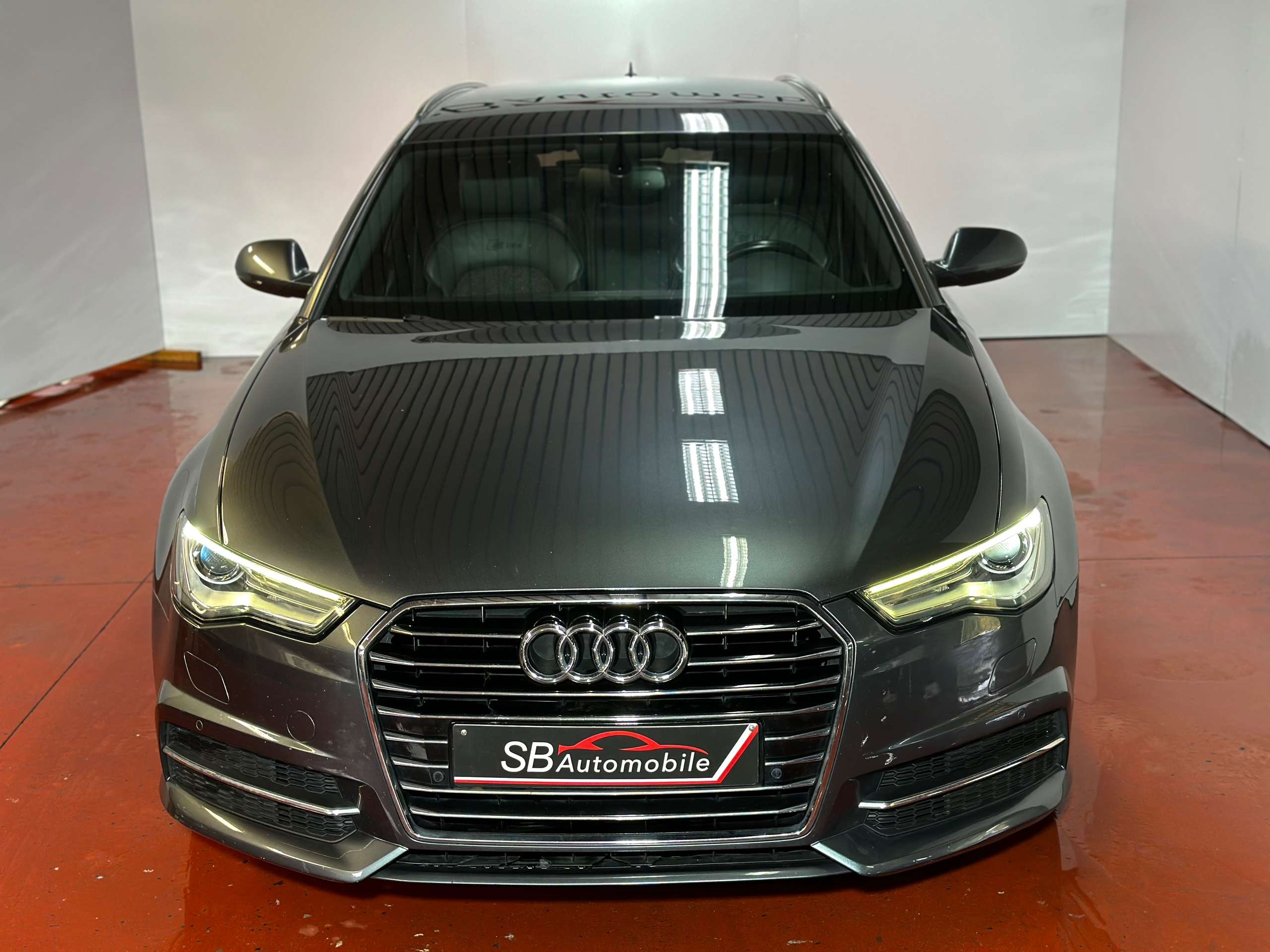 Audi - A6