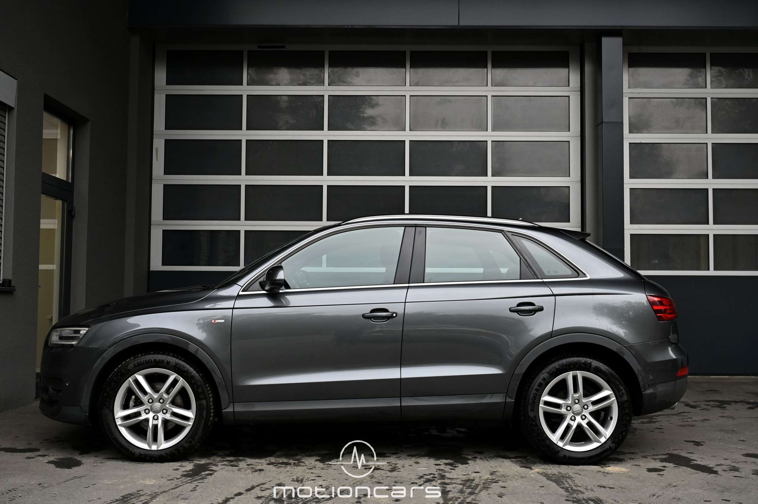 Audi - Q3