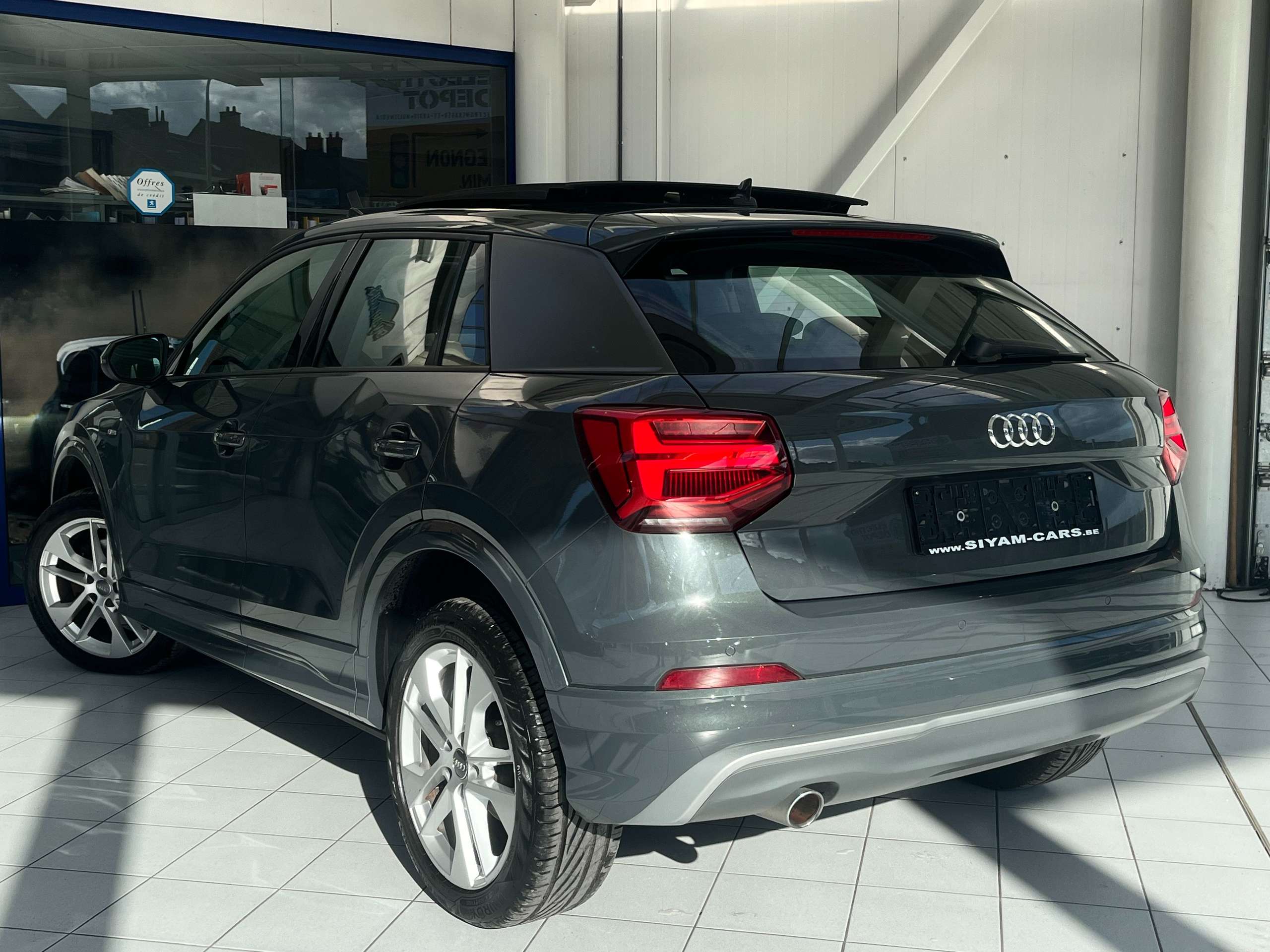 Audi - Q2