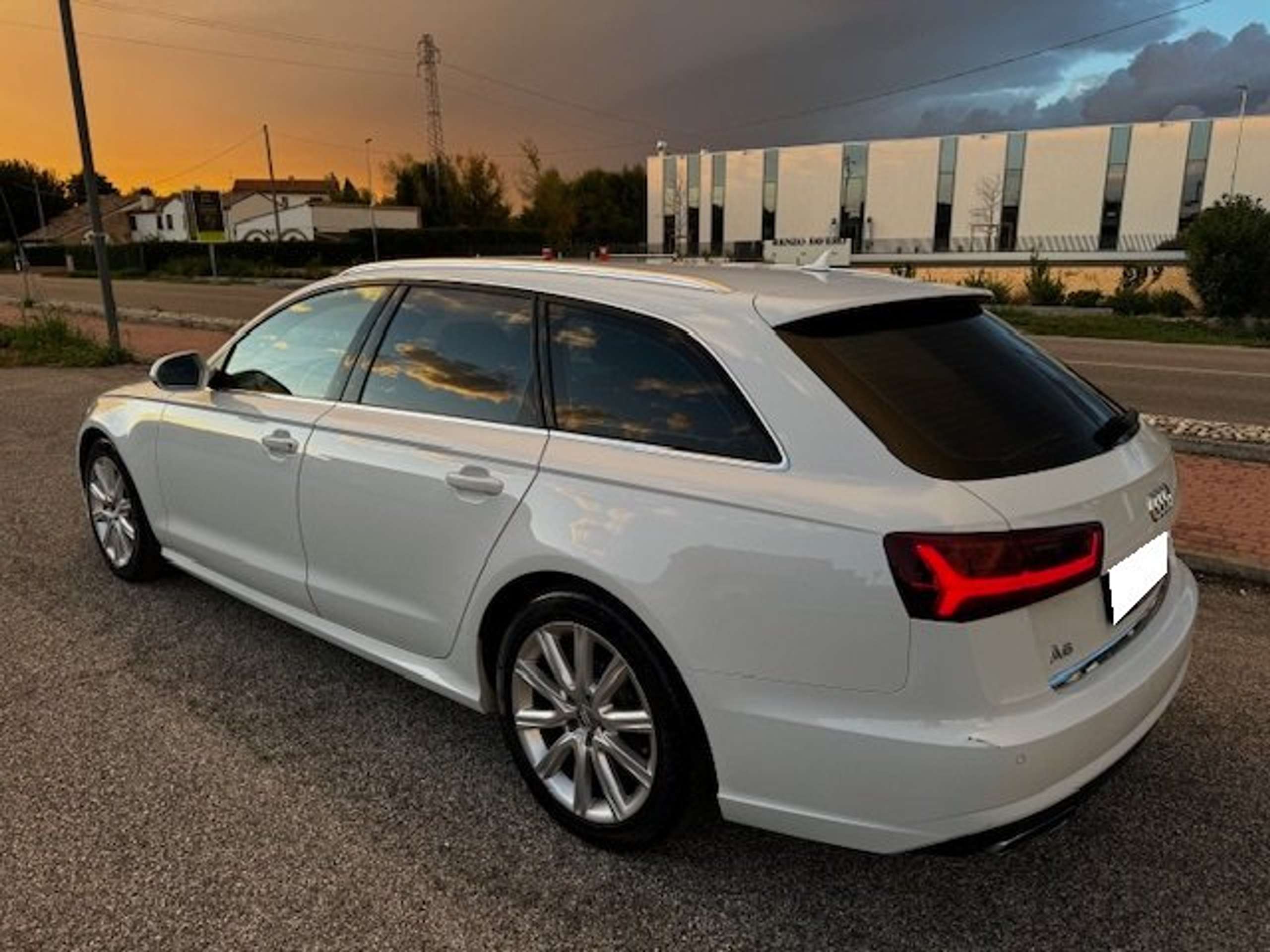 Audi - A4