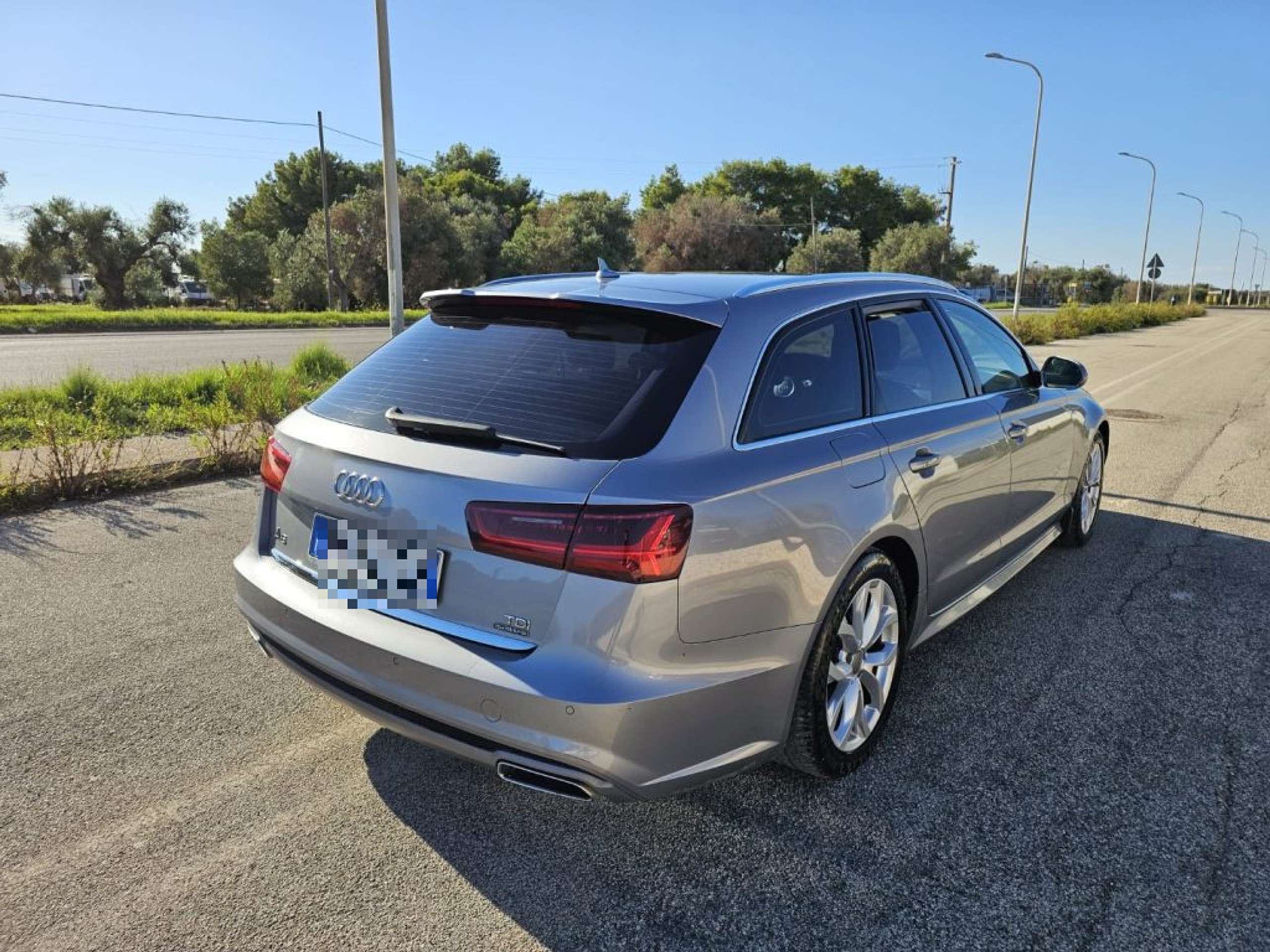 Audi - A6