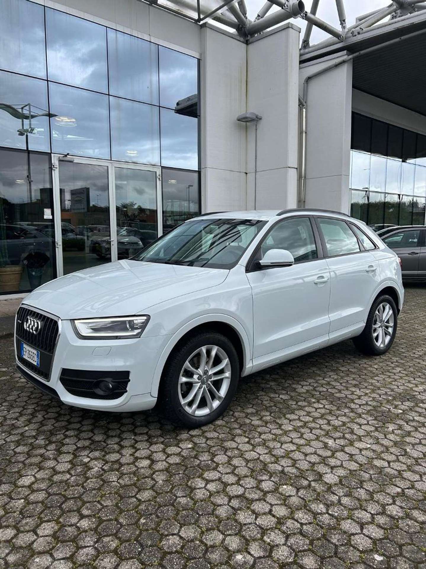 Audi - Q3