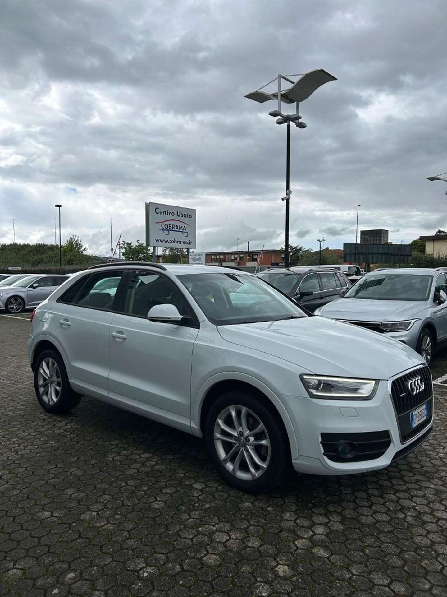 Audi - Q3