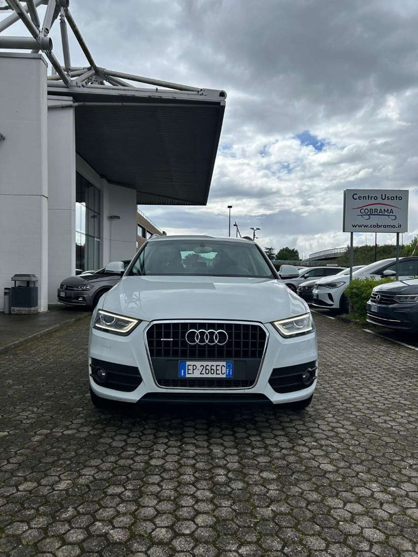 Audi - Q3