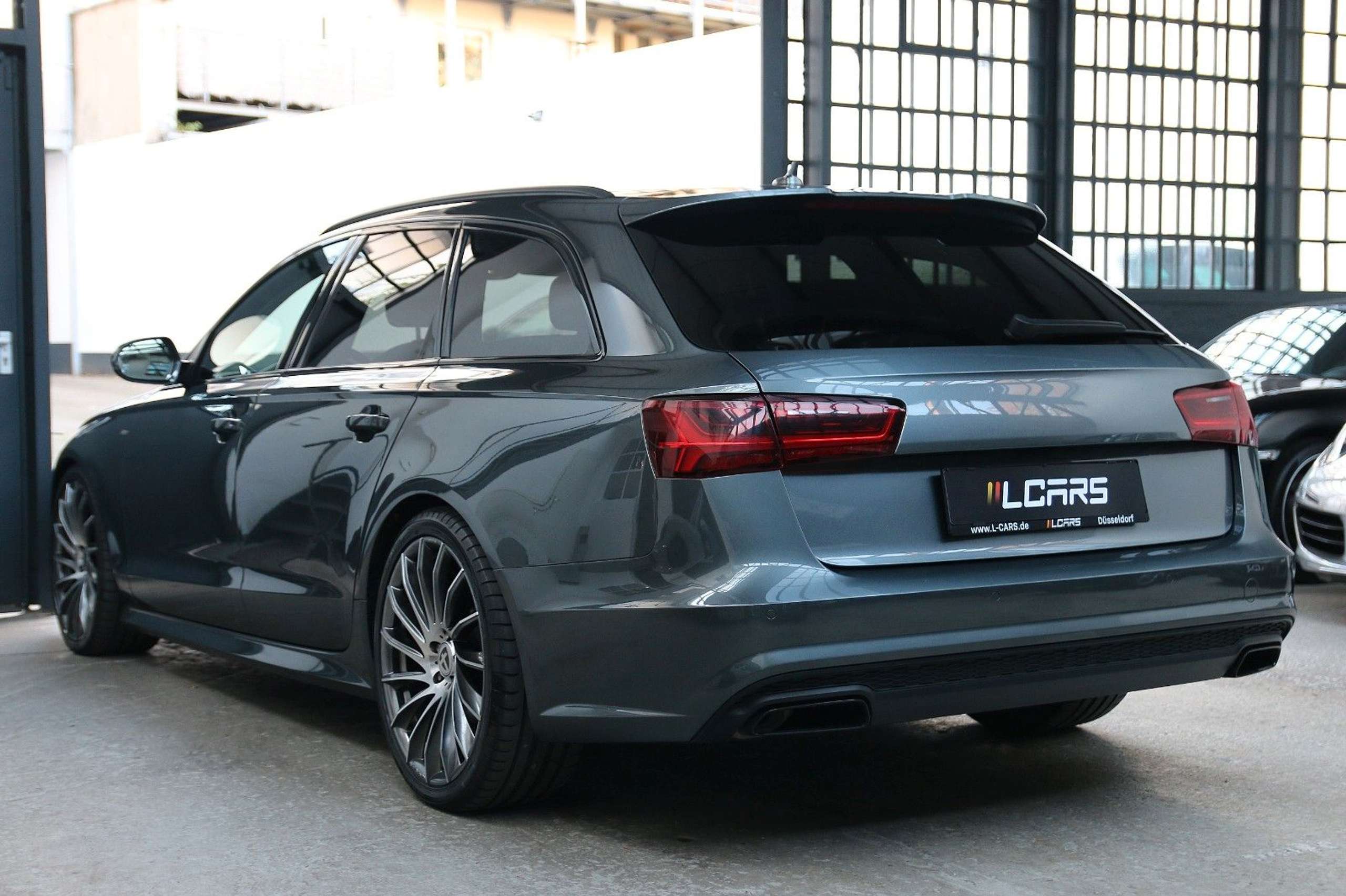 Audi - A6