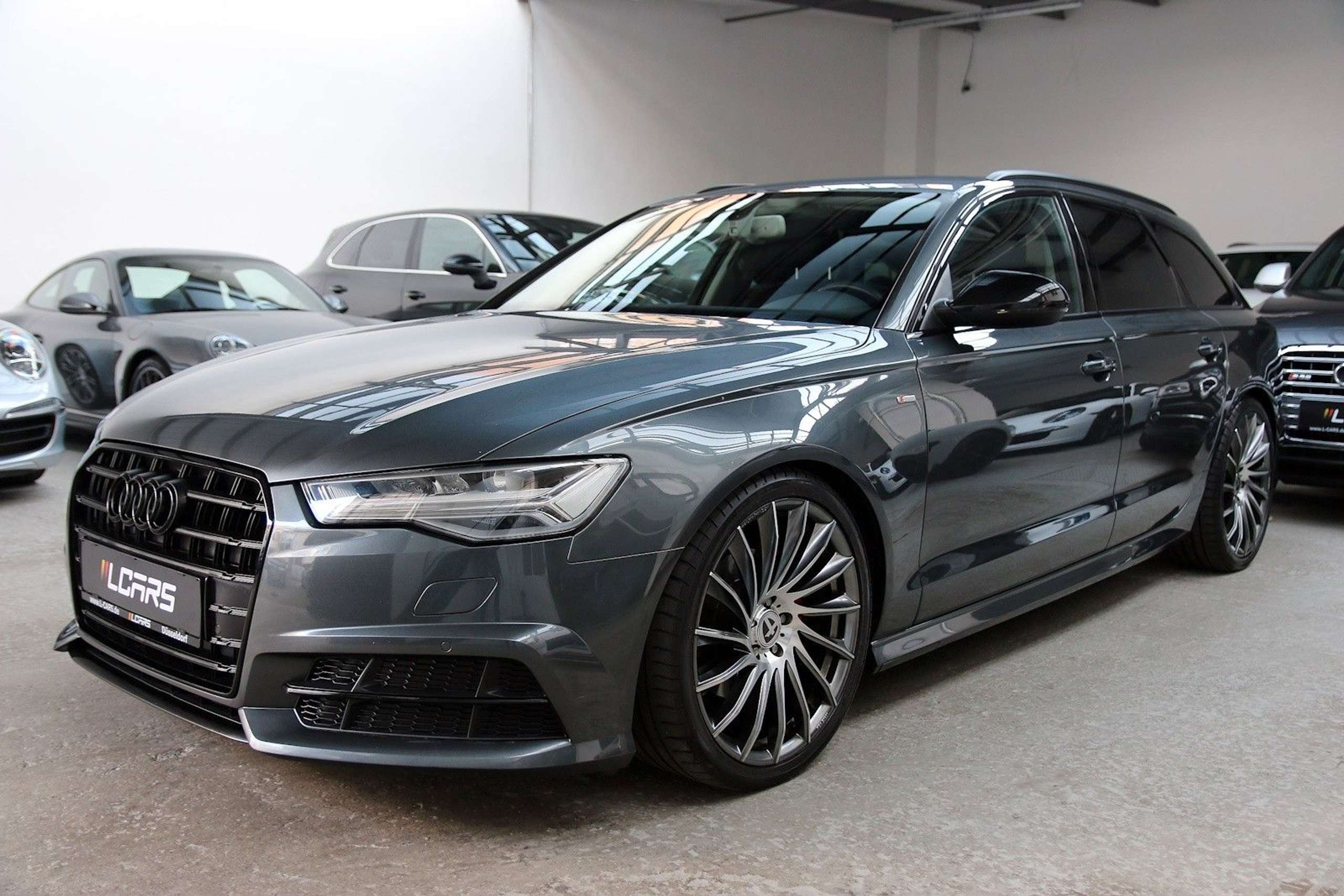 Audi - A6