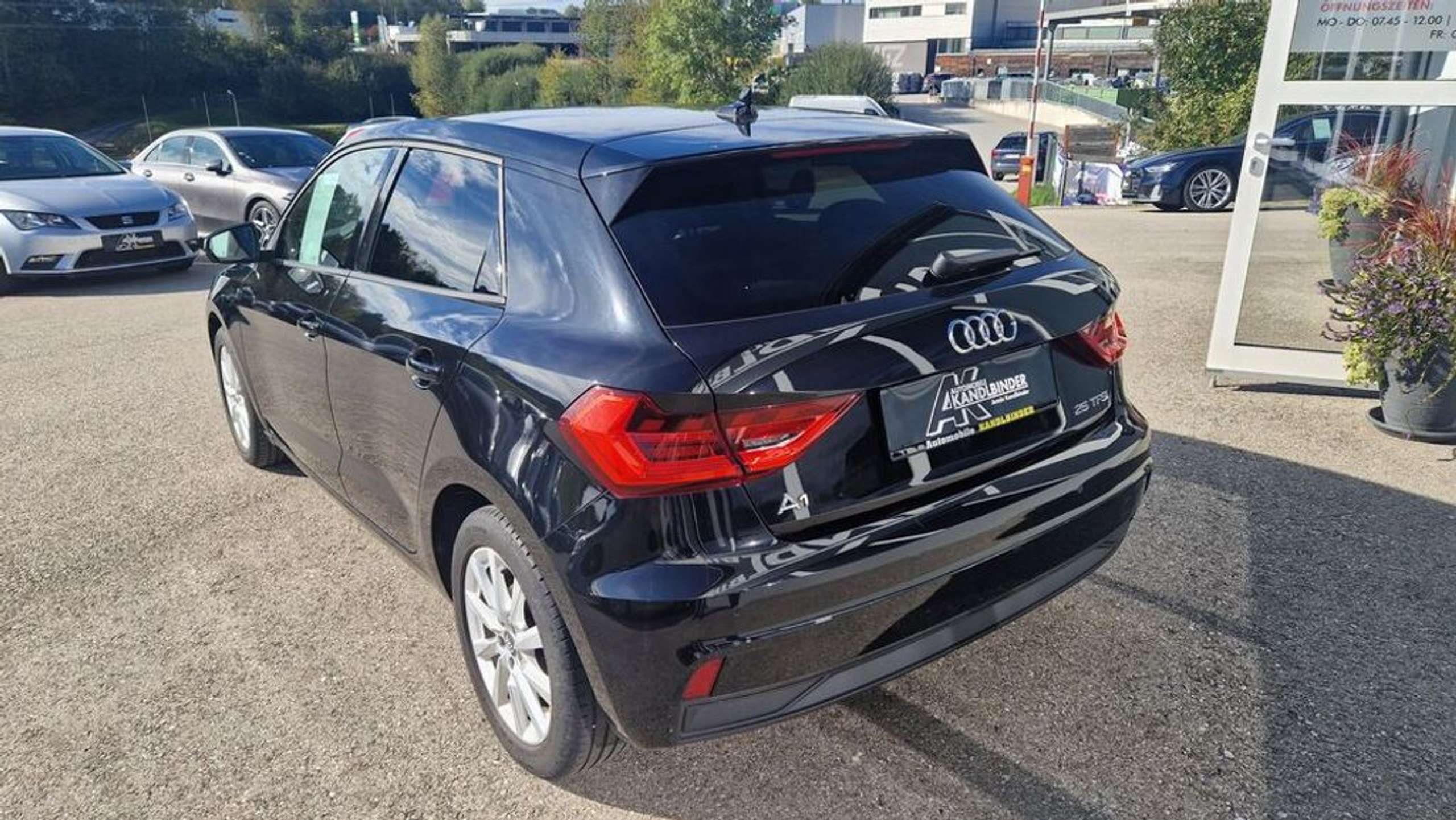 Audi - A1